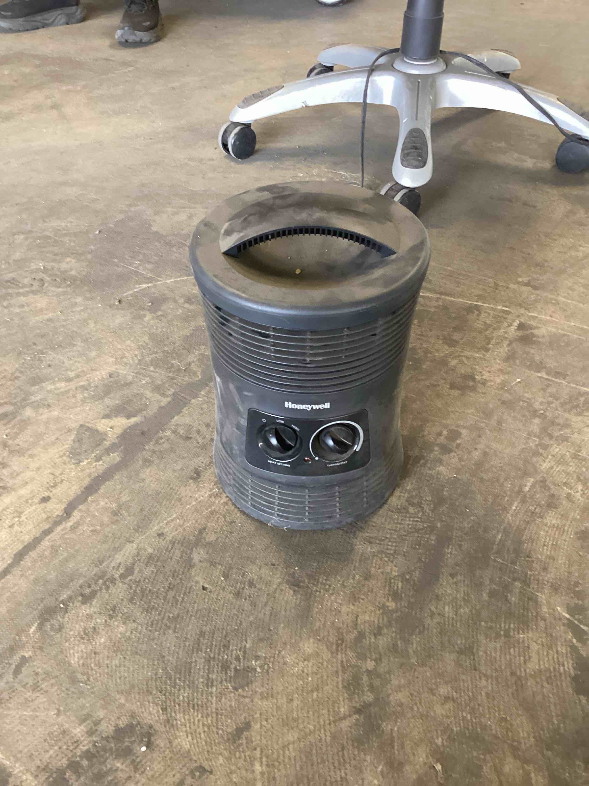 Condition photo showing As Is for Honeywell Surround Heat Ceramic Heater, HHF360B, Black