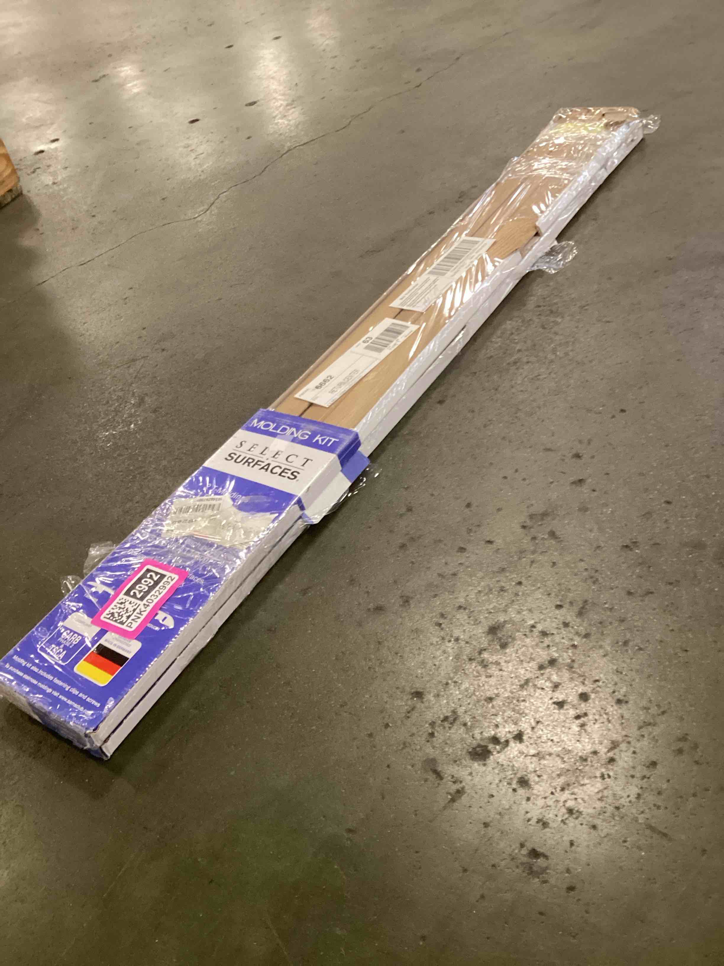 Condition photo showing As Is for Select Surface Victoria 4-Piece Molding Kit