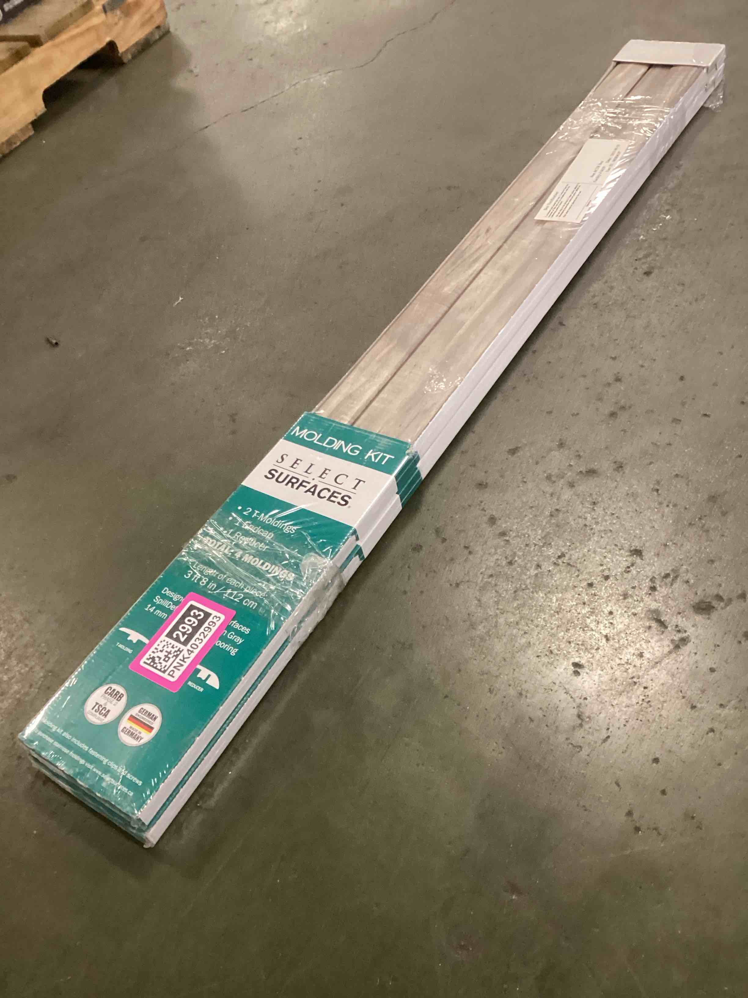 Condition photo showing As Is for Southern Gray Molding Kit