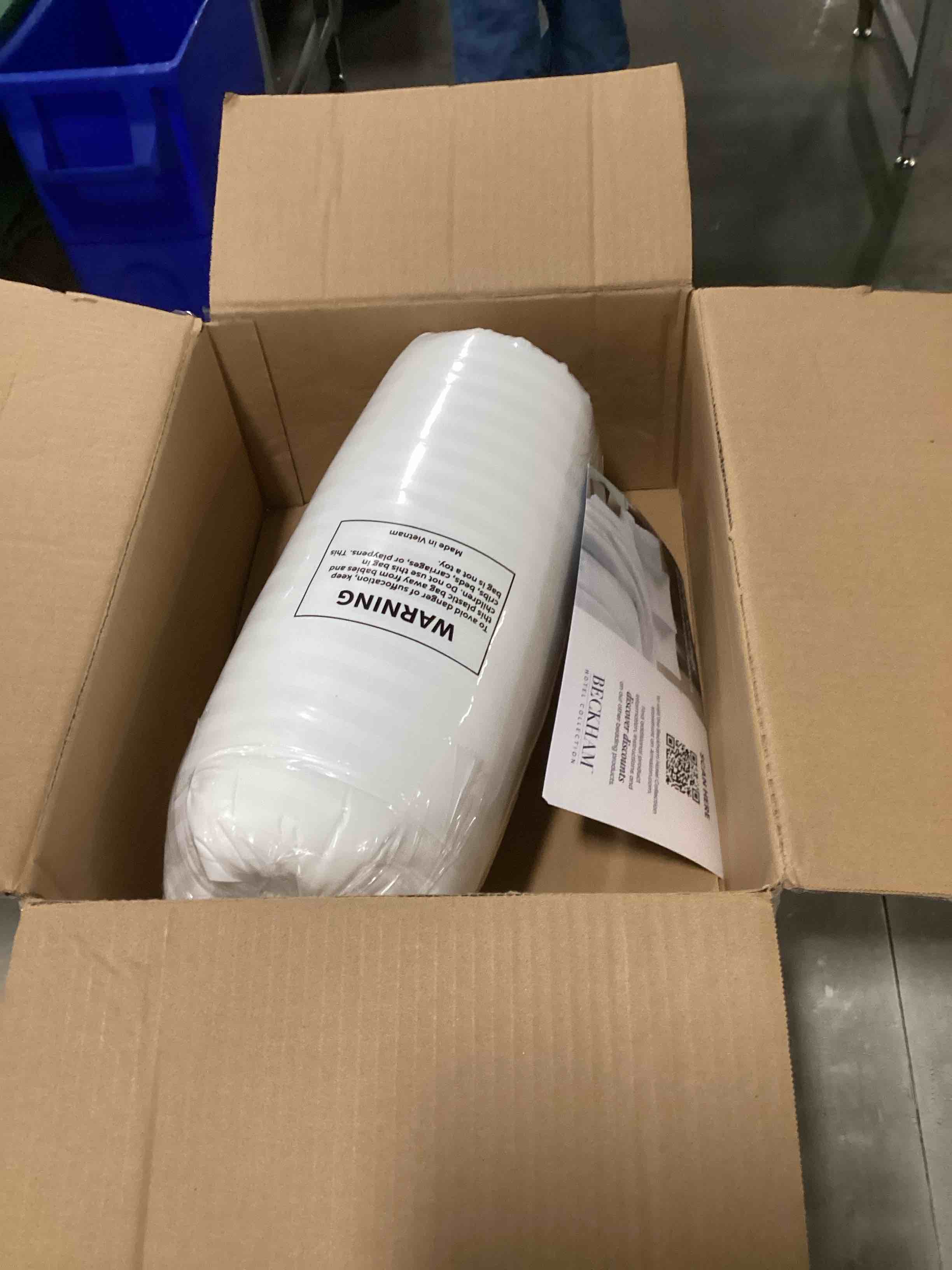 Condition photo showing New/Like New for Beckham Hotel Collection Bed Pillows King Size Set of 2 - Down Alternative Pillow for Back, Stomach or Side Sleepers King White