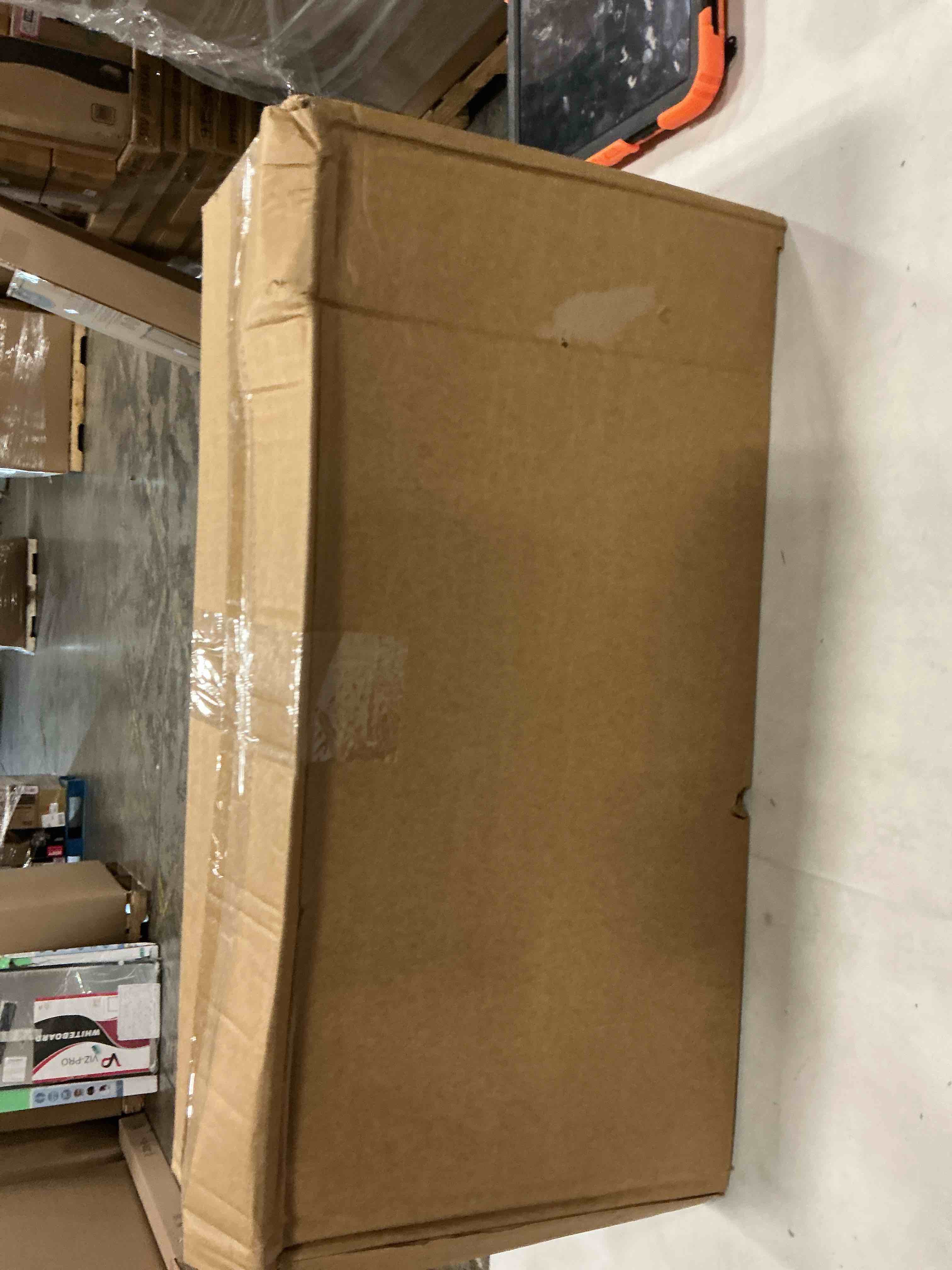 https://s3.amazonaws.com/lotting-images-prod/bidfta/PNK4391289_1777297621493.jpeg