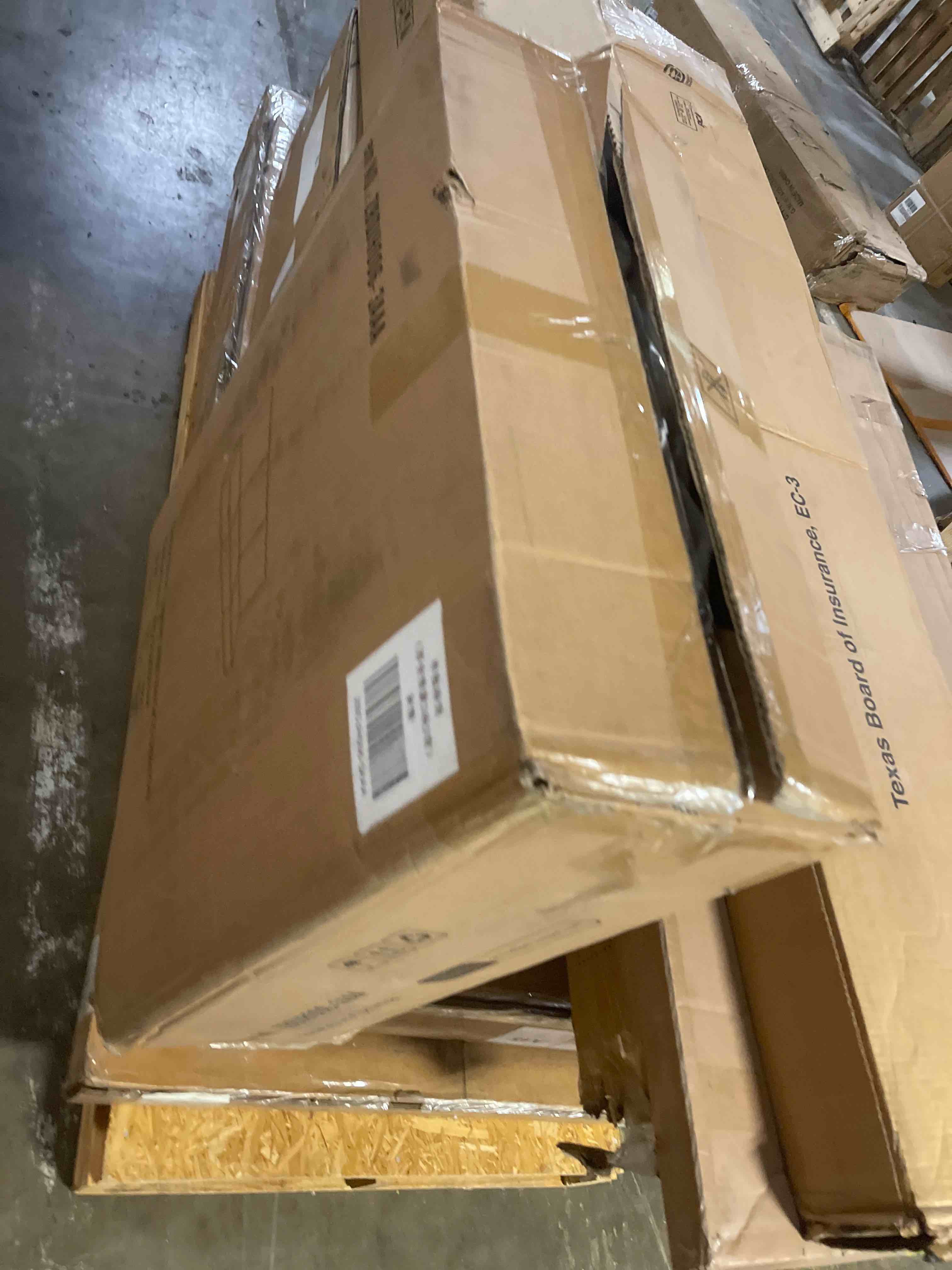 https://s3.amazonaws.com/lotting-images-prod/bidfta/PNK4413744_1777397688113.jpeg