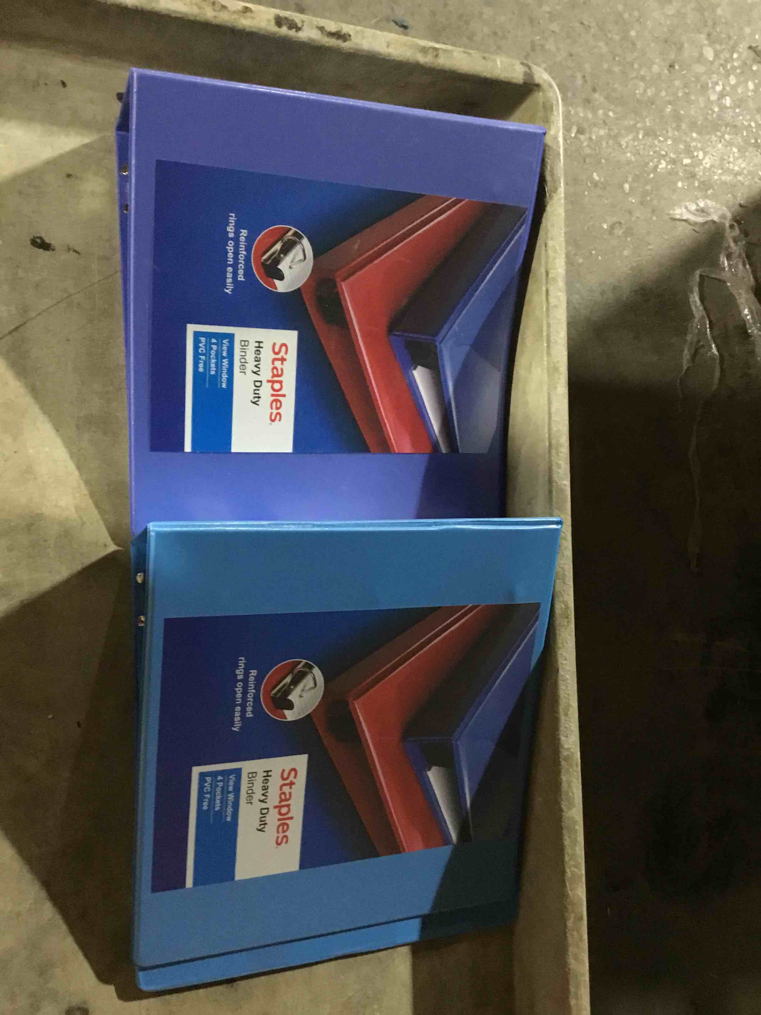 Staples Heavy Duty 4-inch 3-Ring View Binder with D-Rings and Four Interior Pockets, Navy