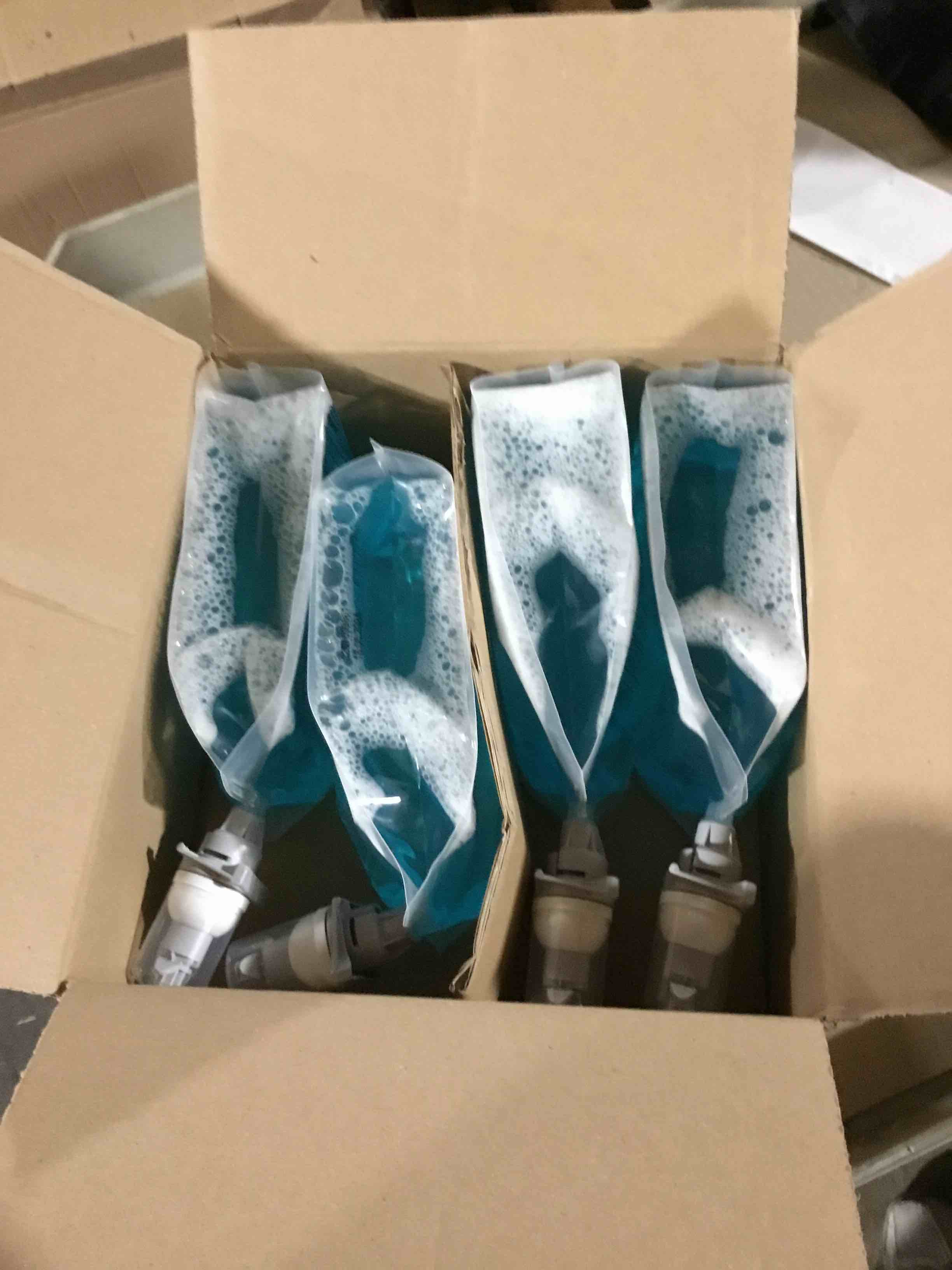 4 pack, RCP450019 - Moisturizing Foam Soap Refills