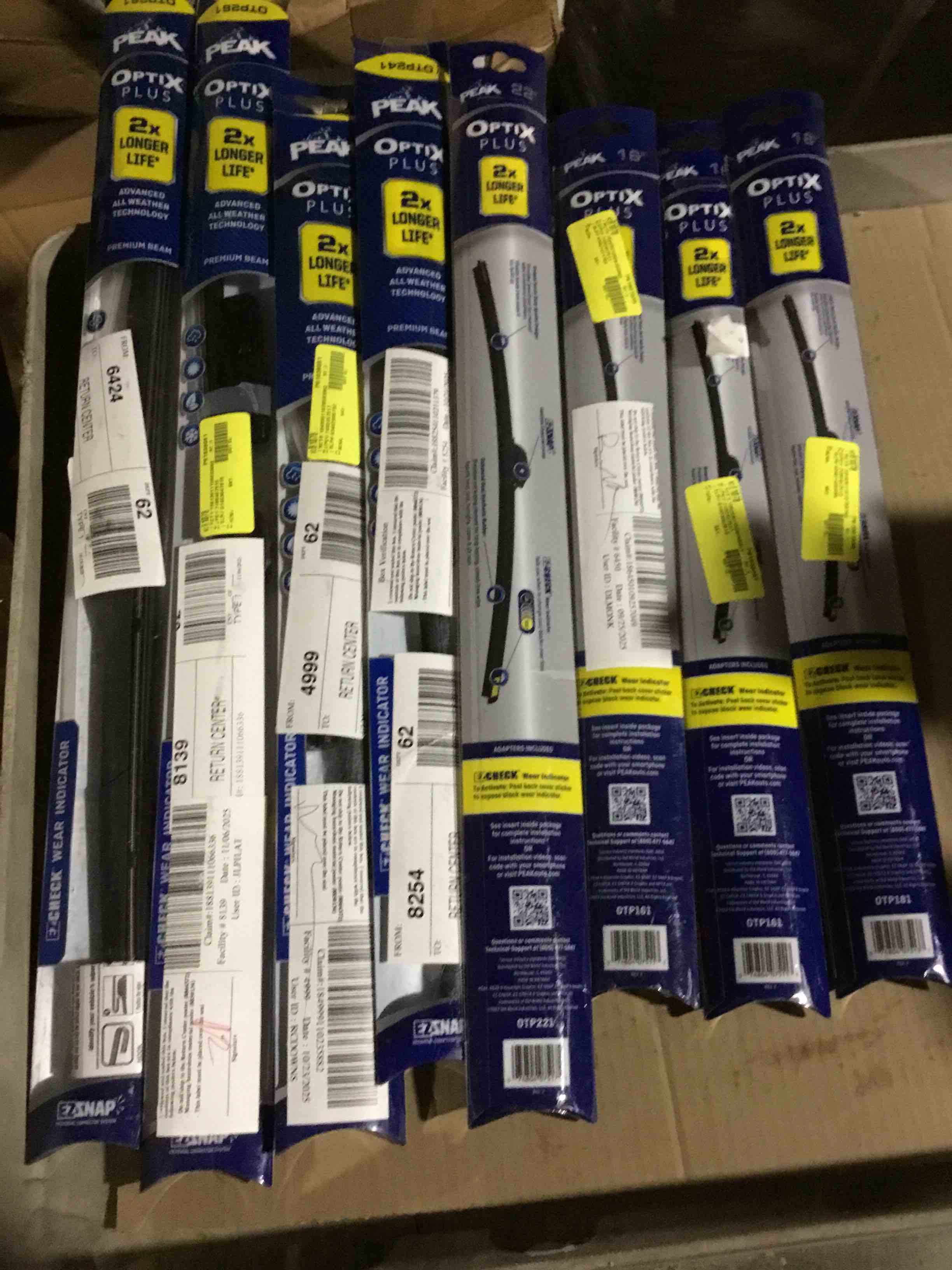 PEAK® OPTIX® PLUS premium beam wiper blades are uniquely engineered for 2X longer life* with a heavy-duty spoiler design and an enhanced dual synthetic rubber