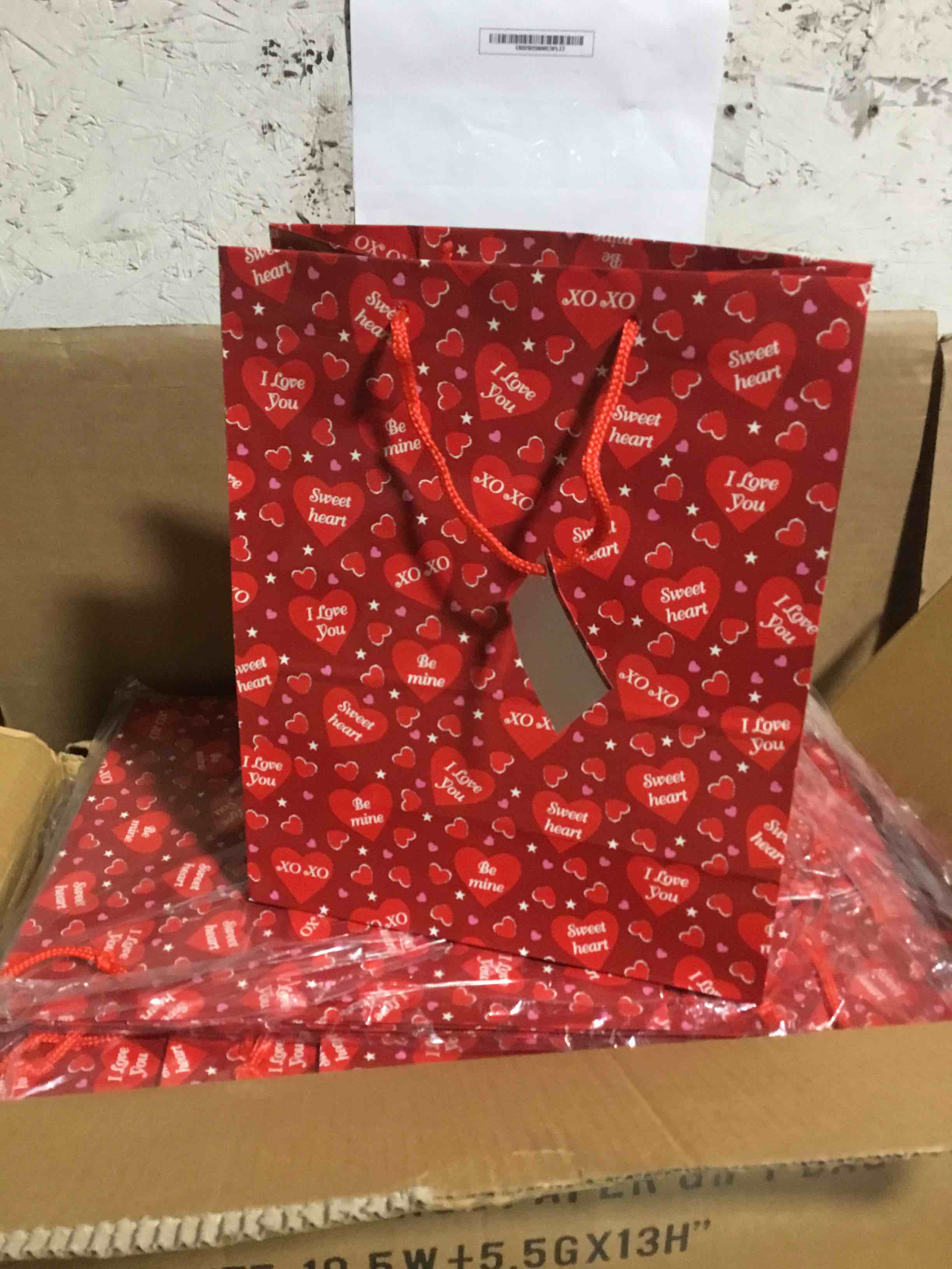 Box 180 Love Gift Bags 