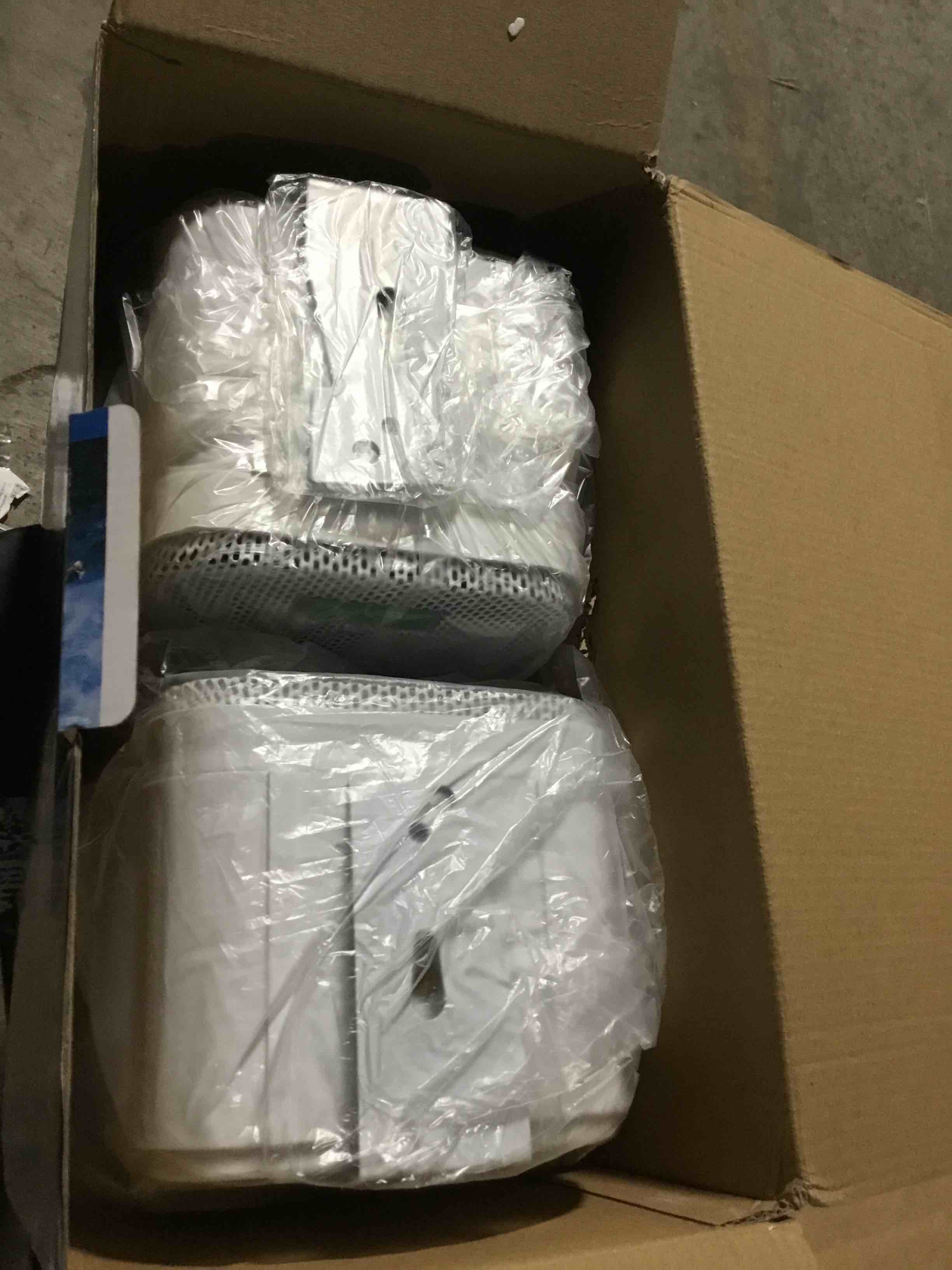 Condition photo showing New/Like New for Pyle - Indoor / Outdoor Waterproof Speaker System - 5.25 Inch Pair of Weatherproof Wall/Ceiling Mounted Speakers with Heavy Duty Mesh Covers, 200 Watts RMS, Universal Mount - PDWR40W (White)