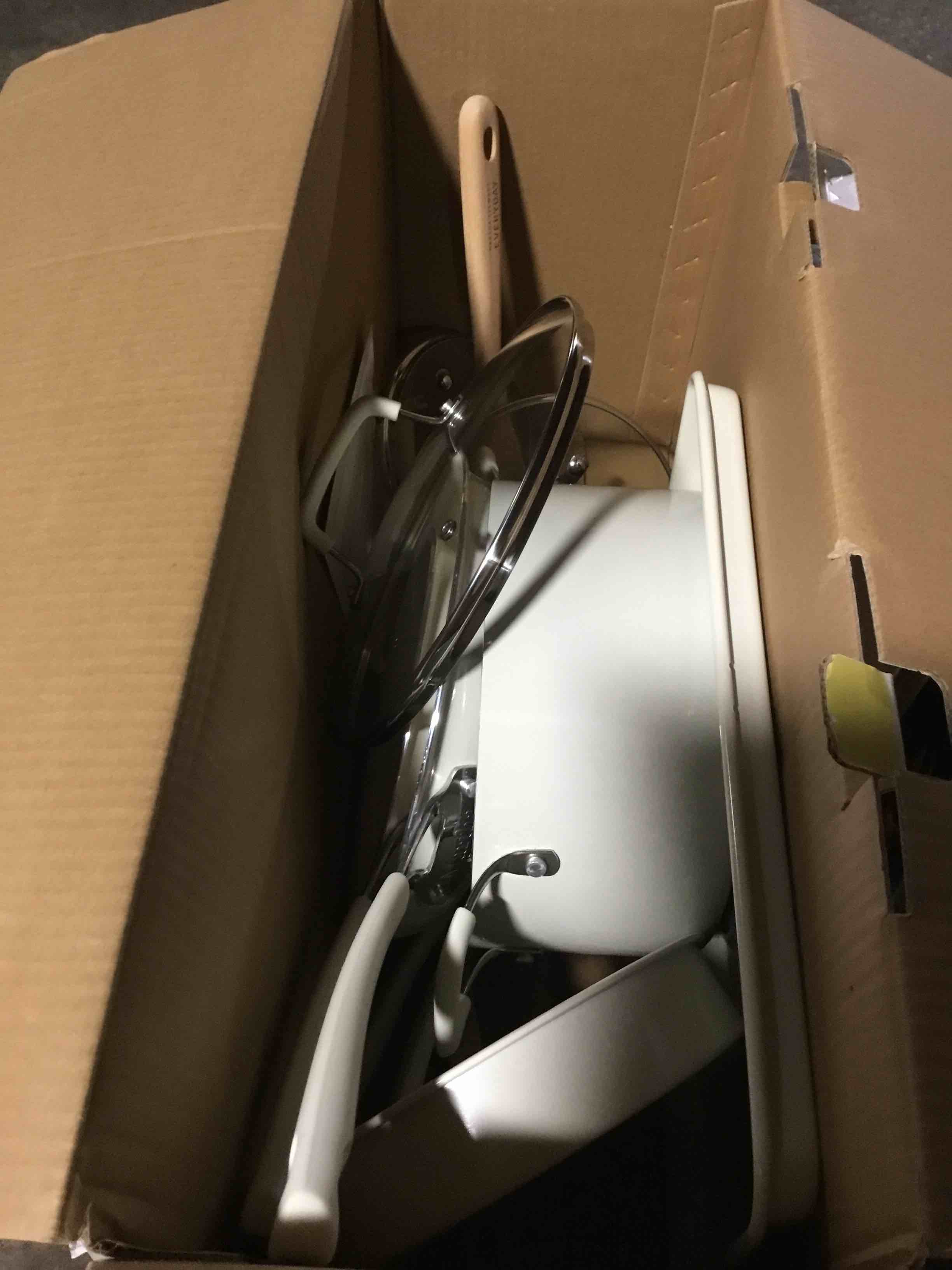 Condition photo showing Good Condition for Martha Stewart Everyday Charlemont 12-Piece Linen Aluminum Cookware Set