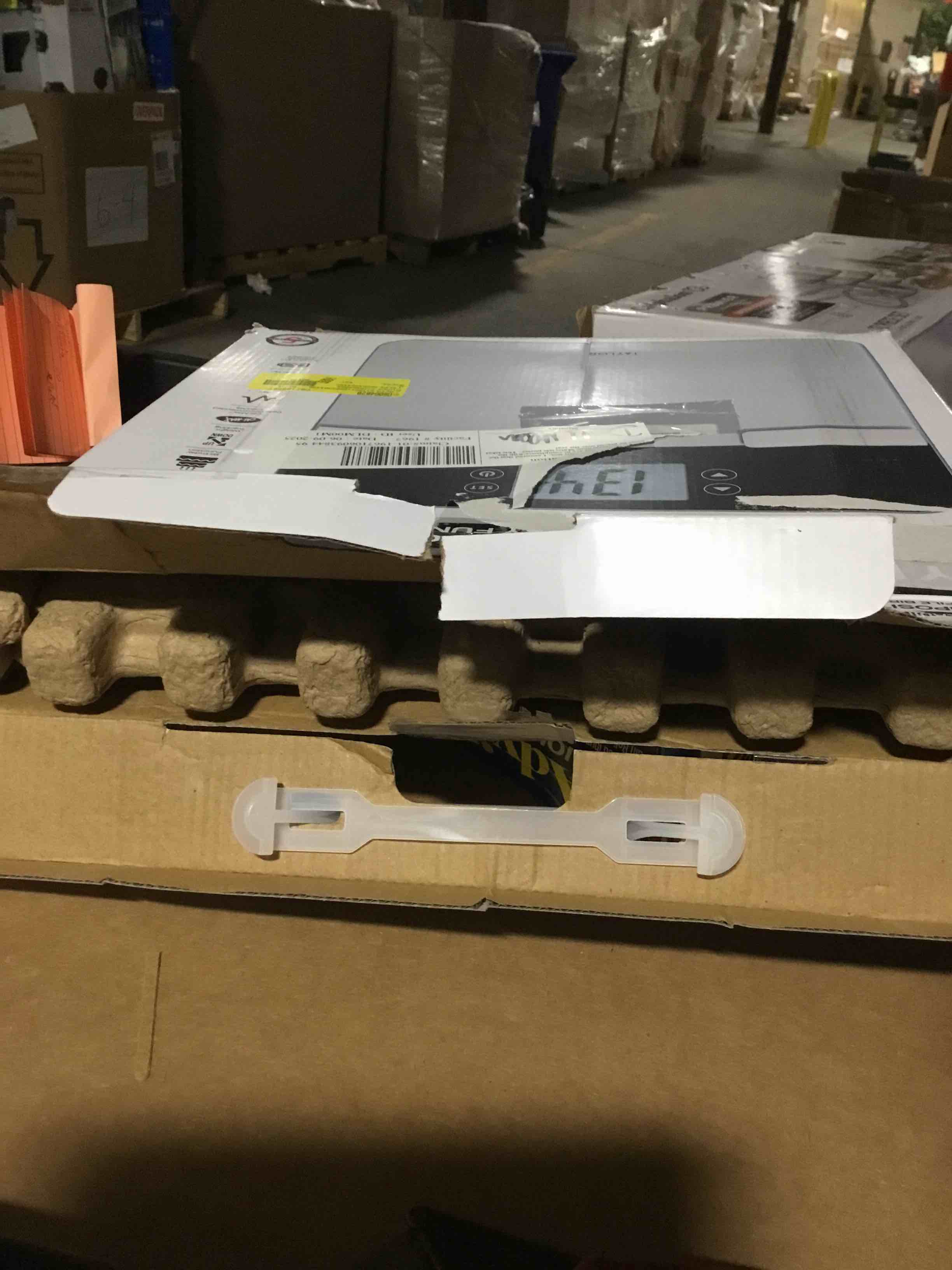 Condition photo showing New/Like New for Taylor Glass LED Body Composition Scale  8 User Profile Birthday Function  Black  440lb Capacity