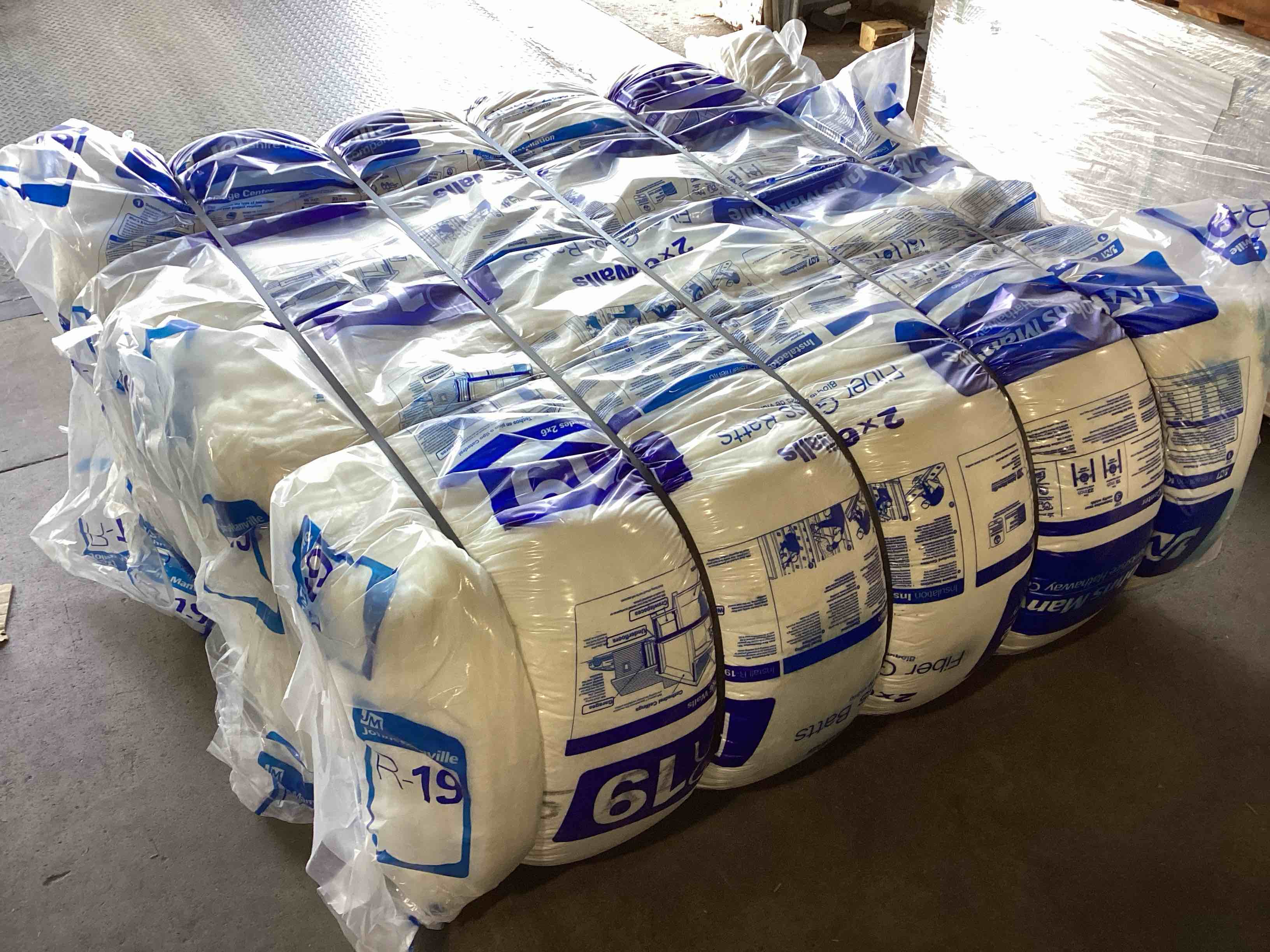 4 Bags of Johns Manville Sound Control R- 19 Wall Unfaced Fiberglass Batt Insulation, 6.5in x 19in x 93in, 9 Pieces Per Bag And 110.437 Sq.Ft. Per Bag, Your Bid Per Bag