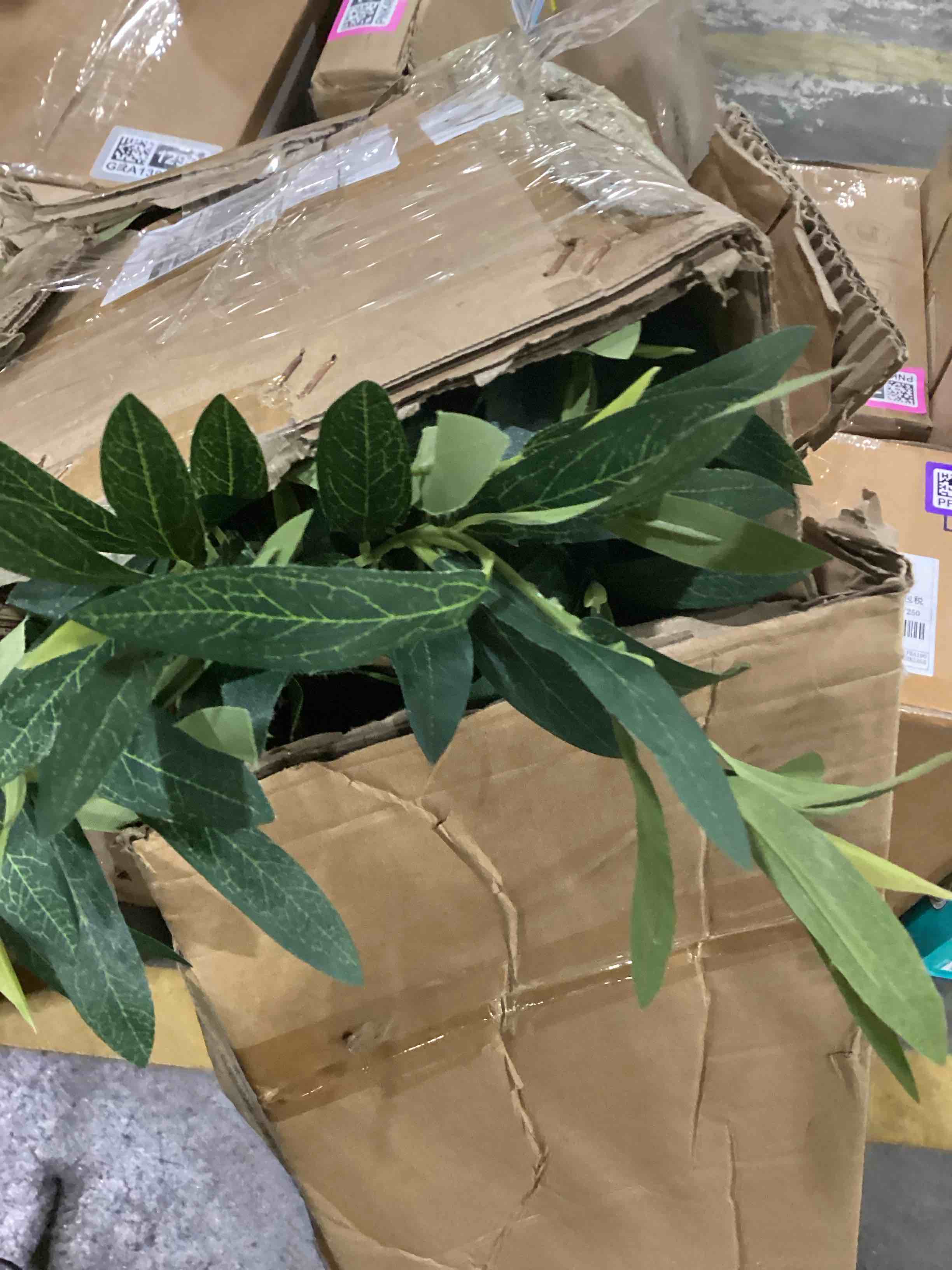 Condition photo showing New/Like New for aurlan 6.89ft faux camellia tree, handmade artificial floral camellia tree, fake pink white blooming flowers green leaves, artificial plants for home front door decor indoor outdoor party wedding camellia-12ap