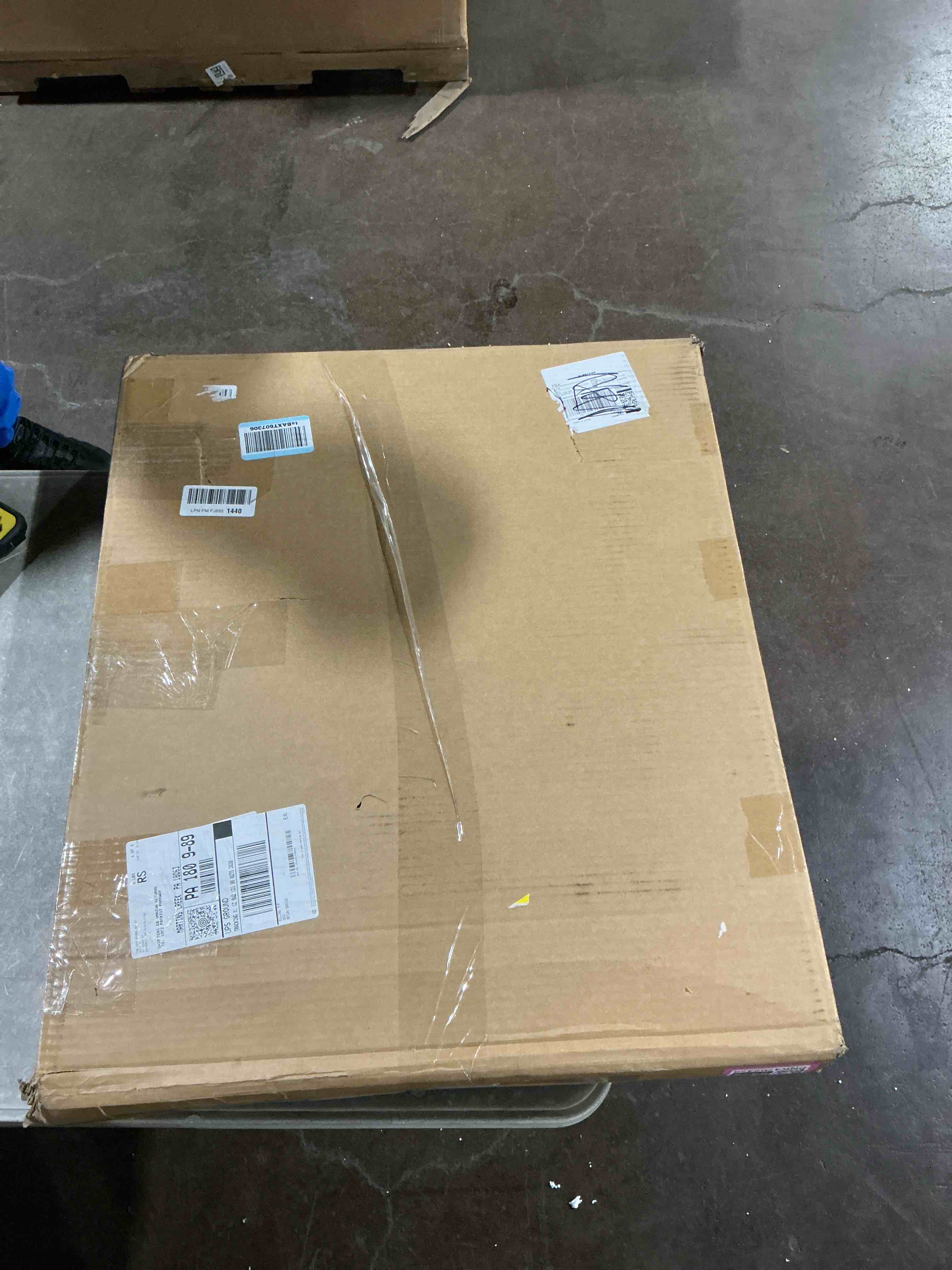 Condition photo showing Good Condition for Tacoma toyota hood soundproof mat petfelt