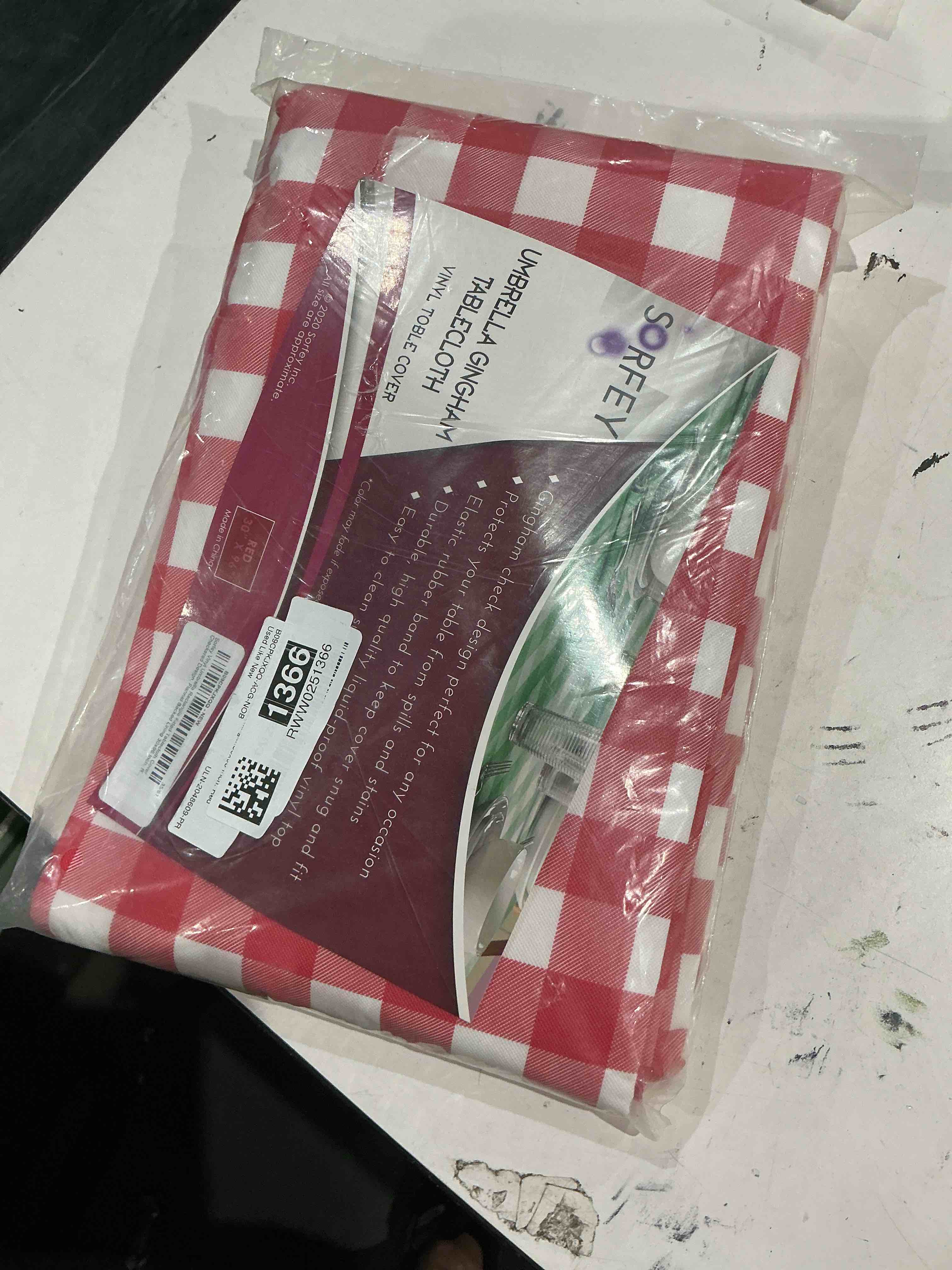 Condition photo showing Good Condition for sorfey vinyl umbrella rectangle fitted tablecloth cover, checkered design, flannel backed lining 30x96 inch, red