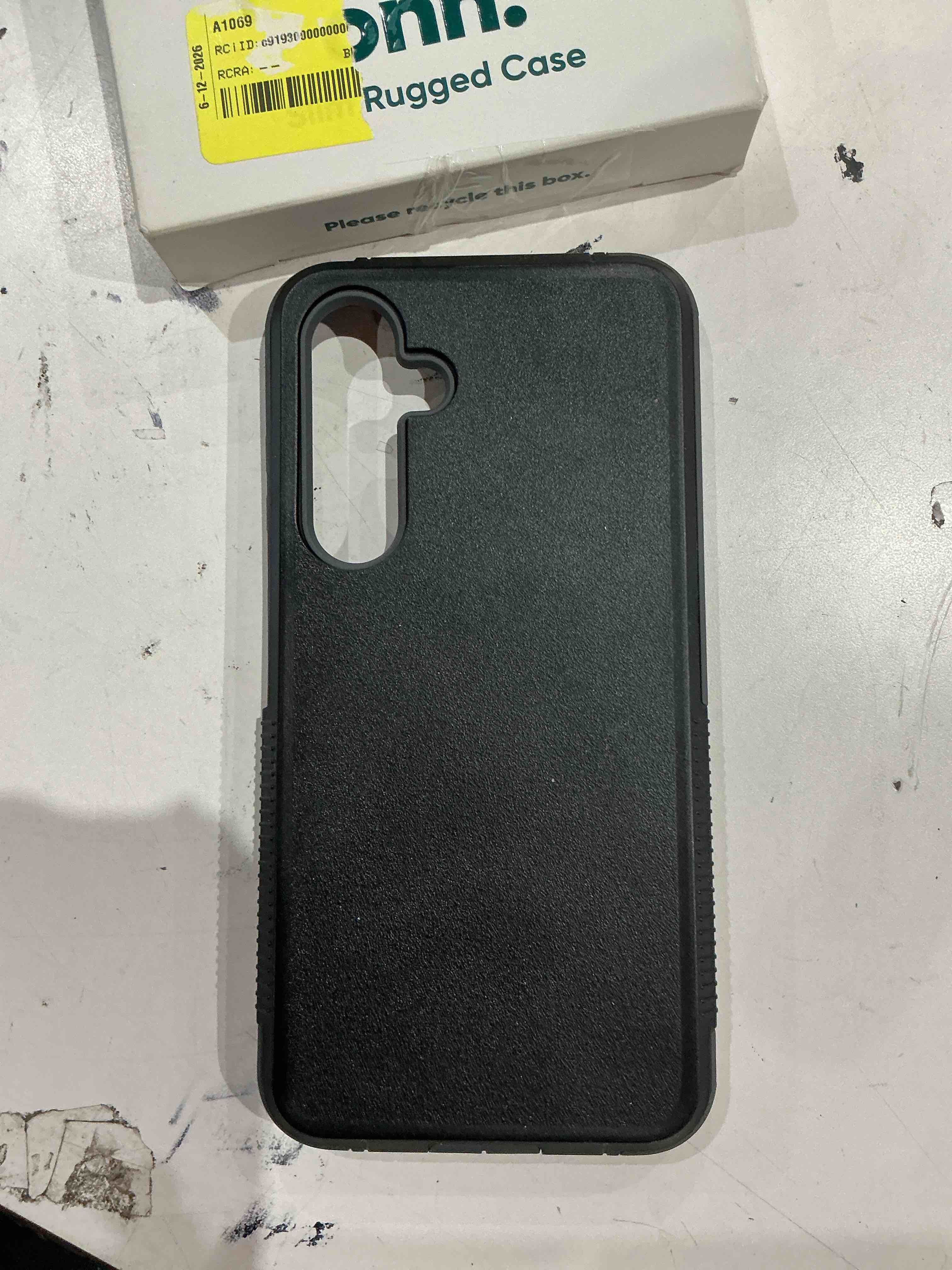onn slim rugged phone case for samsung galaxy s24fe