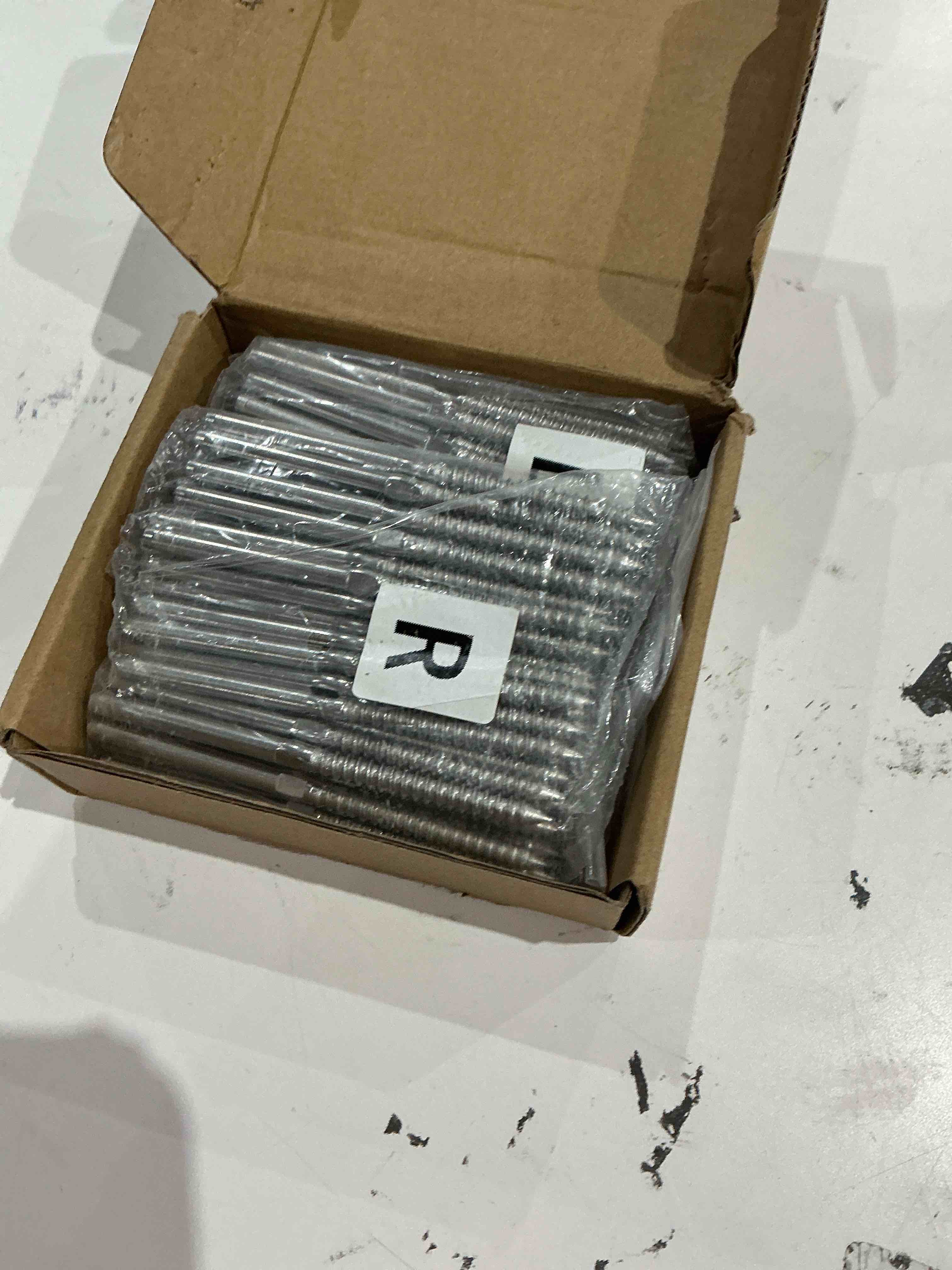 Condition photo showing Good Condition for 100 pack black t316 stainless steel left & right hand swage lag screws – 1/8\" cable railing kit for wood post, deck & stair baluster hardware 100 sliver 1