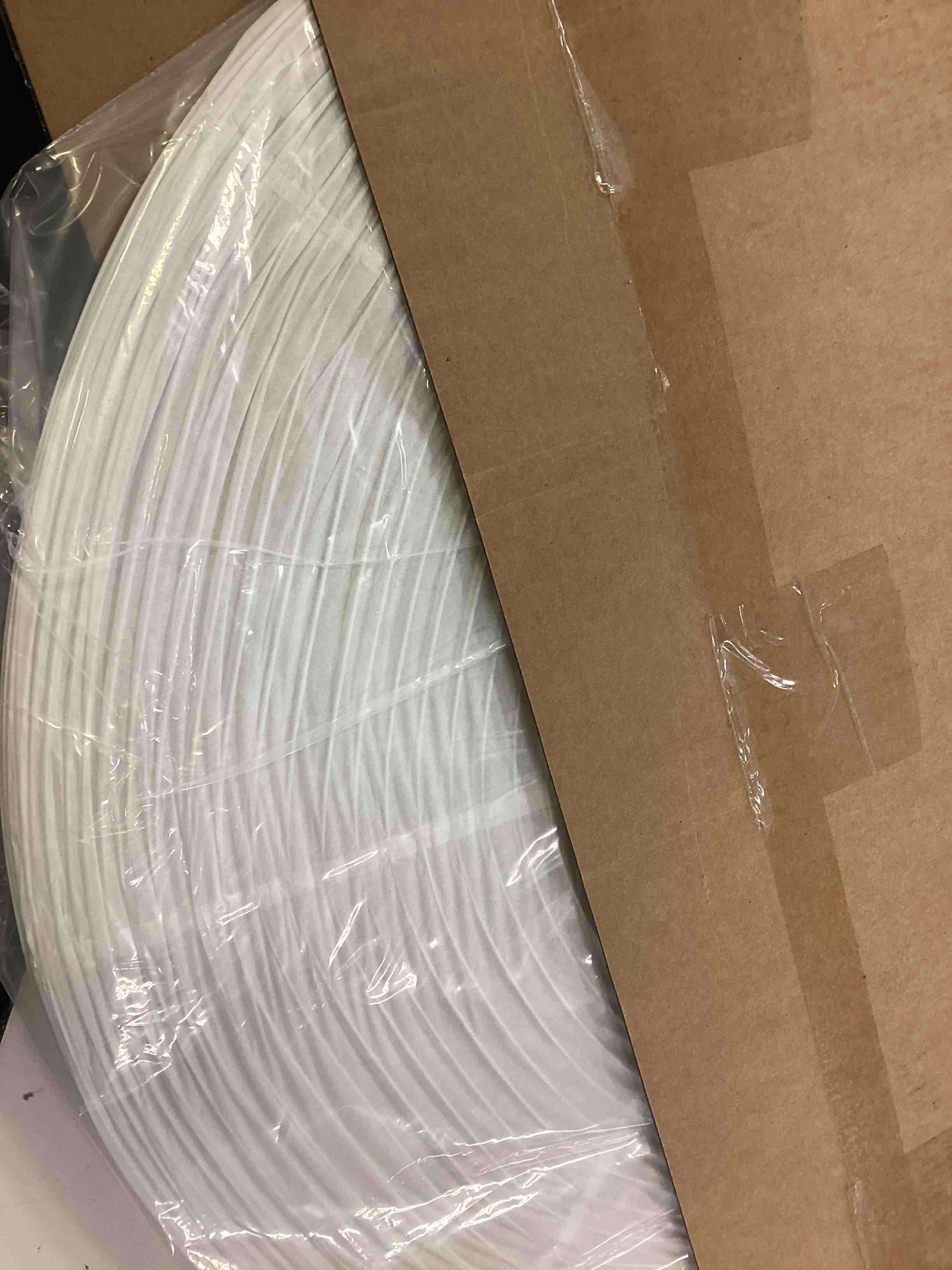 https://s3.amazonaws.com/lotting-images-prod/bidfta/PNK4851548_1777390077345.jpeg