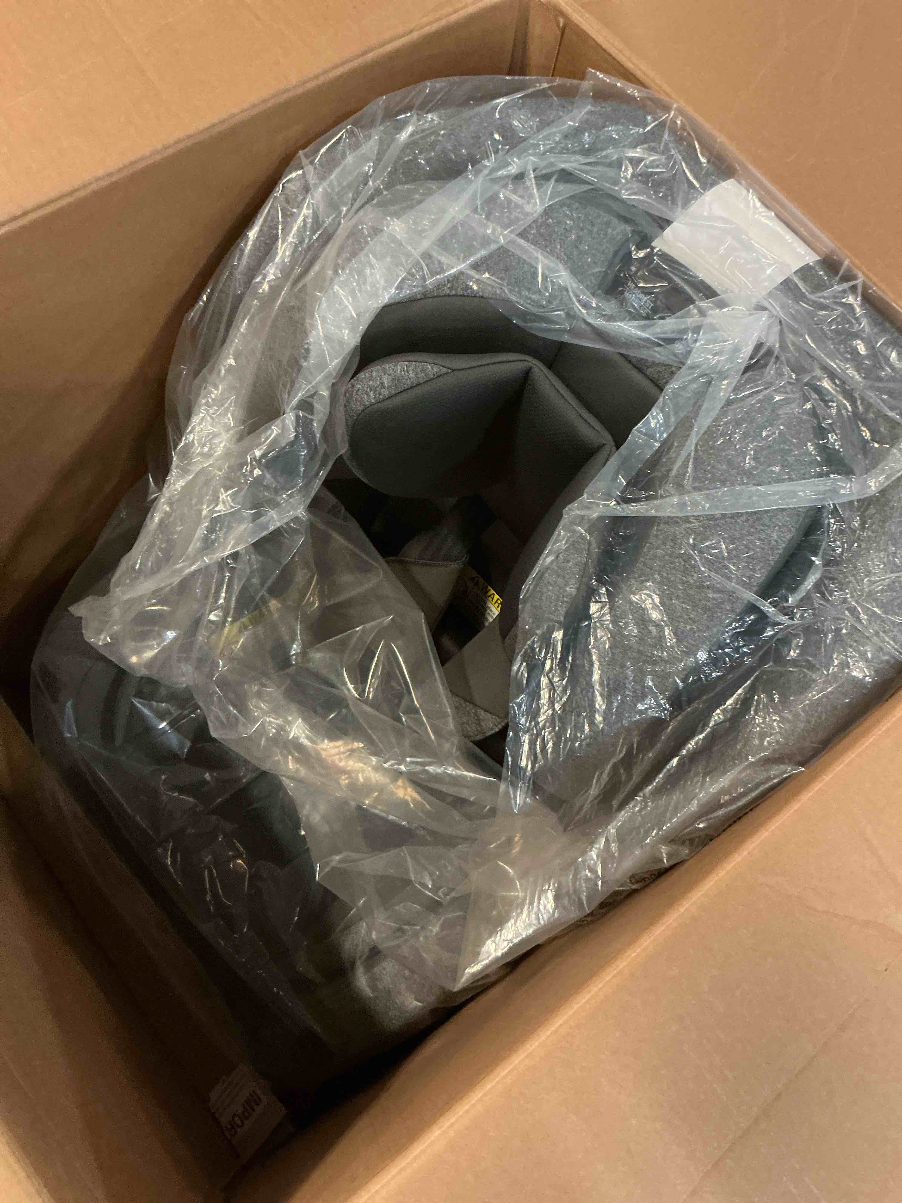 Condition photo showing Good Condition for safety 1st slimride 4-in-1 convertible car seat, grey