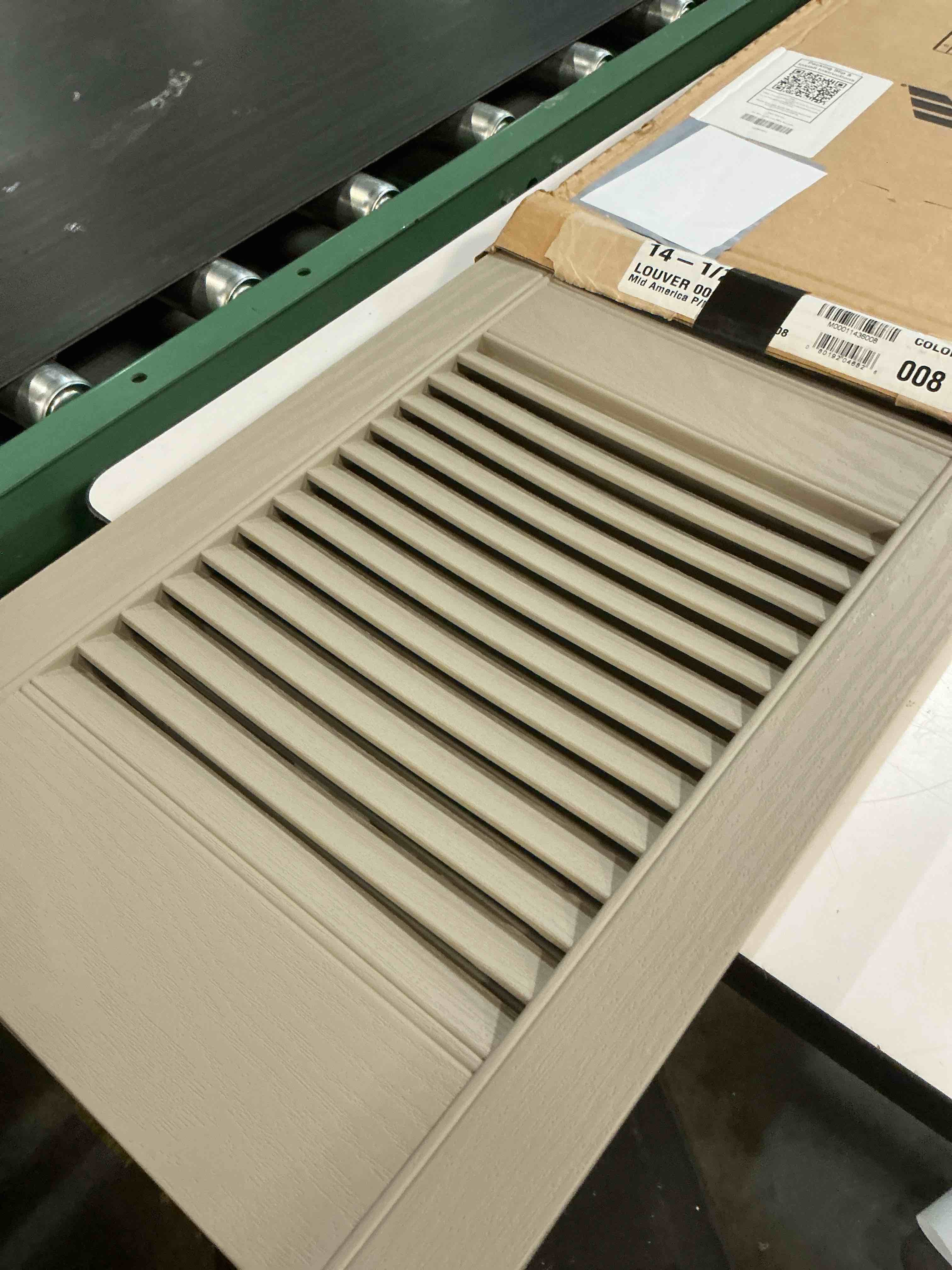 Condition photo showing Good Condition for builders edge 14.5w in. louvered vinyl shutters