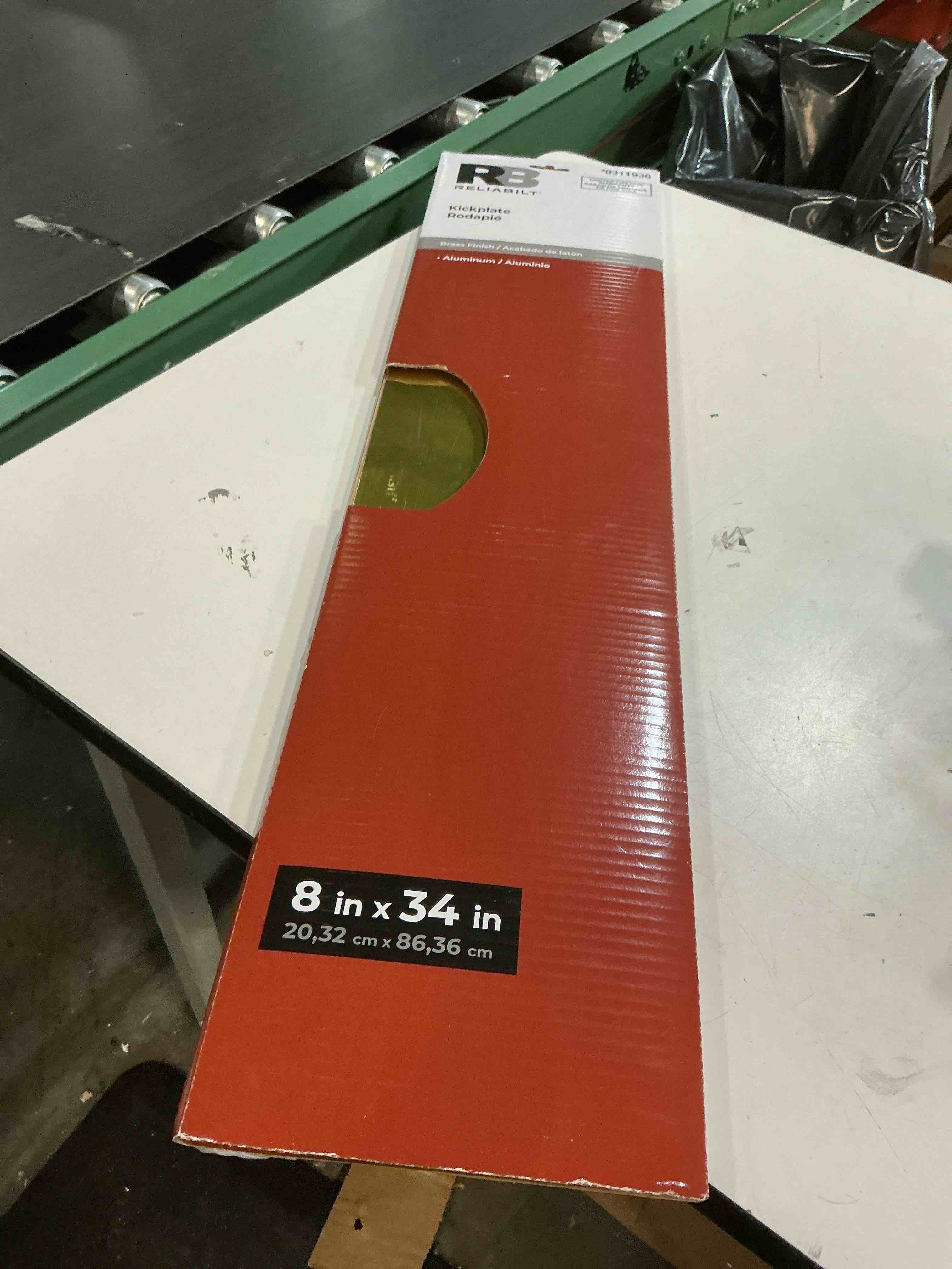 Condition photo showing Good Condition for gatehouse 32293bbdlg brass-plated entry door kick plate