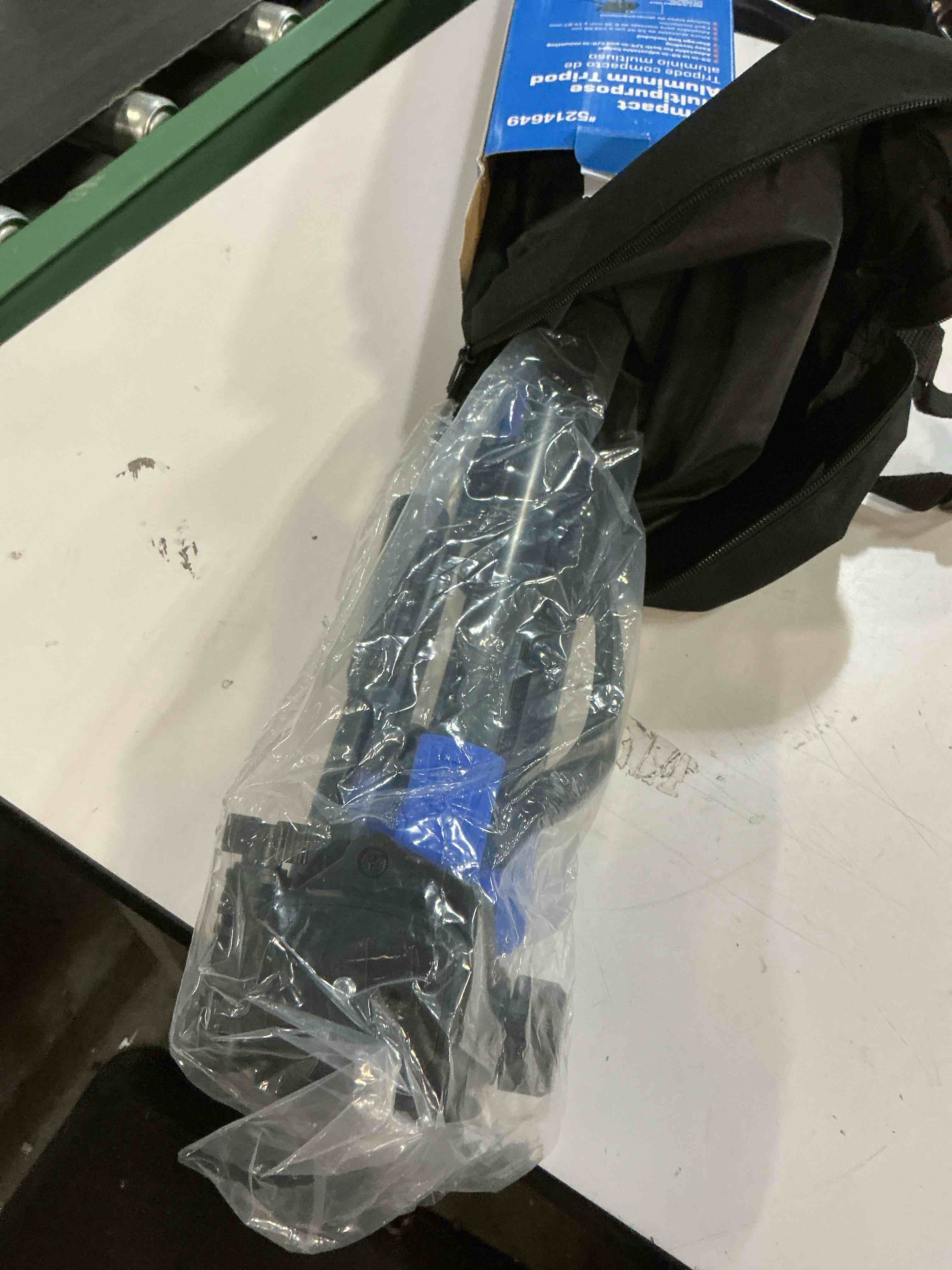 Condition photo showing Good Condition for kobalt 23-in to 59-in adjustable aluminum tripod with detachable mounting base for laser levels 5214649