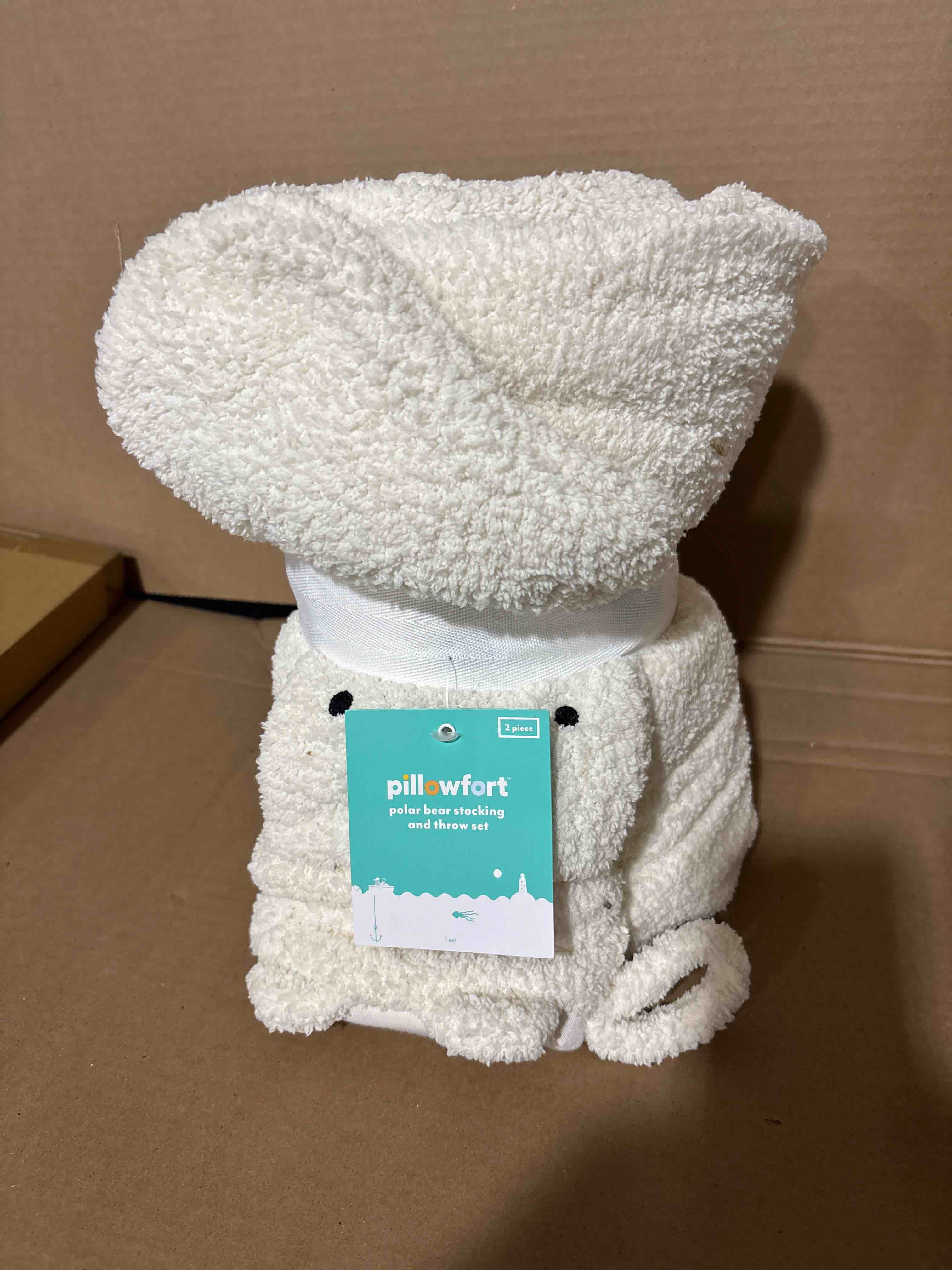 Condition photo showing New/Like New for polar bear stocking and cream kids' throw blanket gift set - pillowfort™
