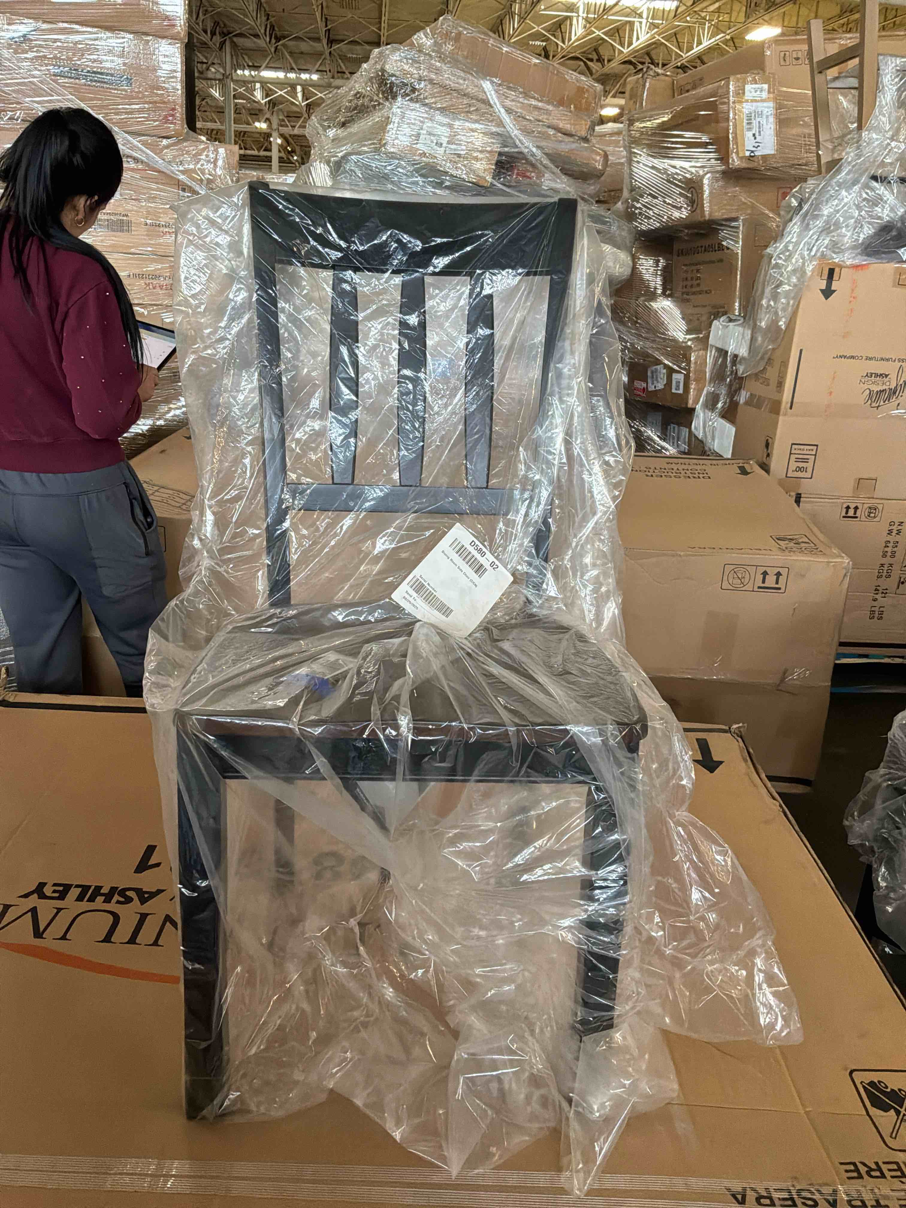 https://s3.amazonaws.com/lotting-images-prod/bidfta/PNK4870366_1776788198038.jpeg