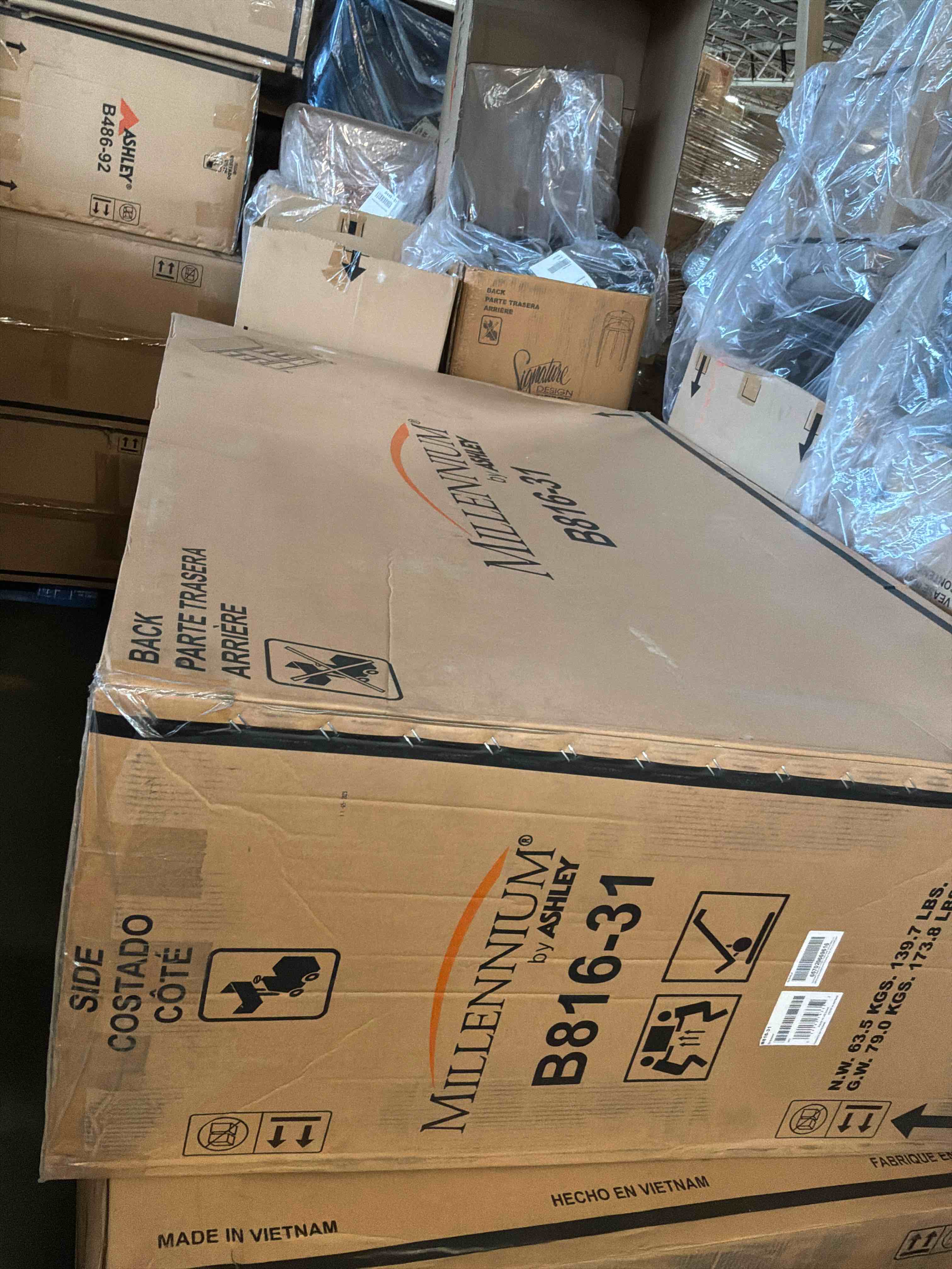 Condition photo showing New/Like New for harrastone 8 drawer dresser with cabinet