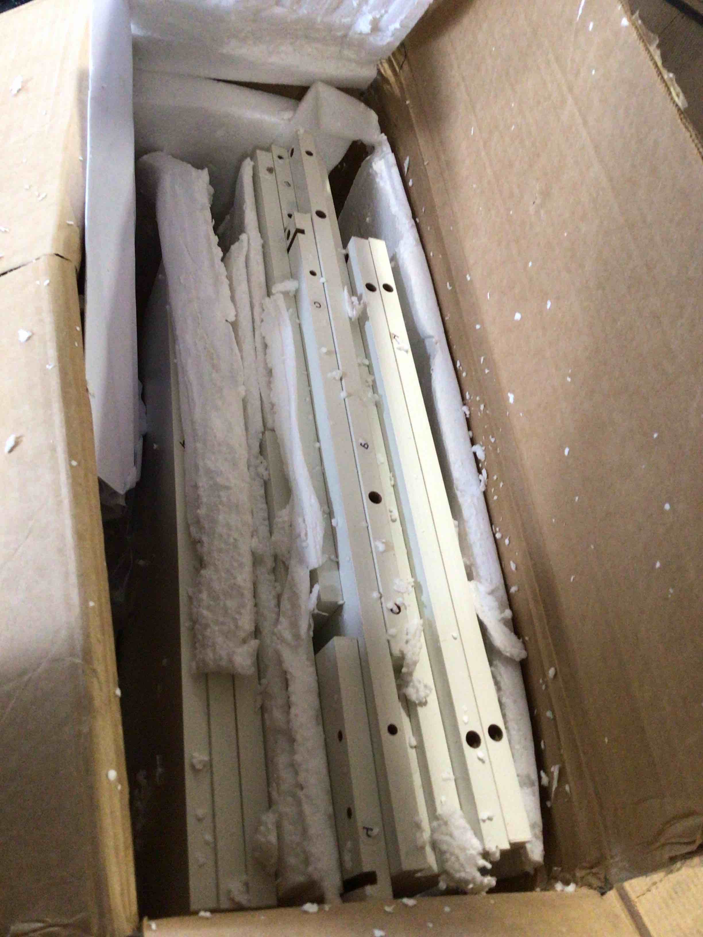 Condition photo showing Good Condition for easy track 4' to 8' deluxe pro closet