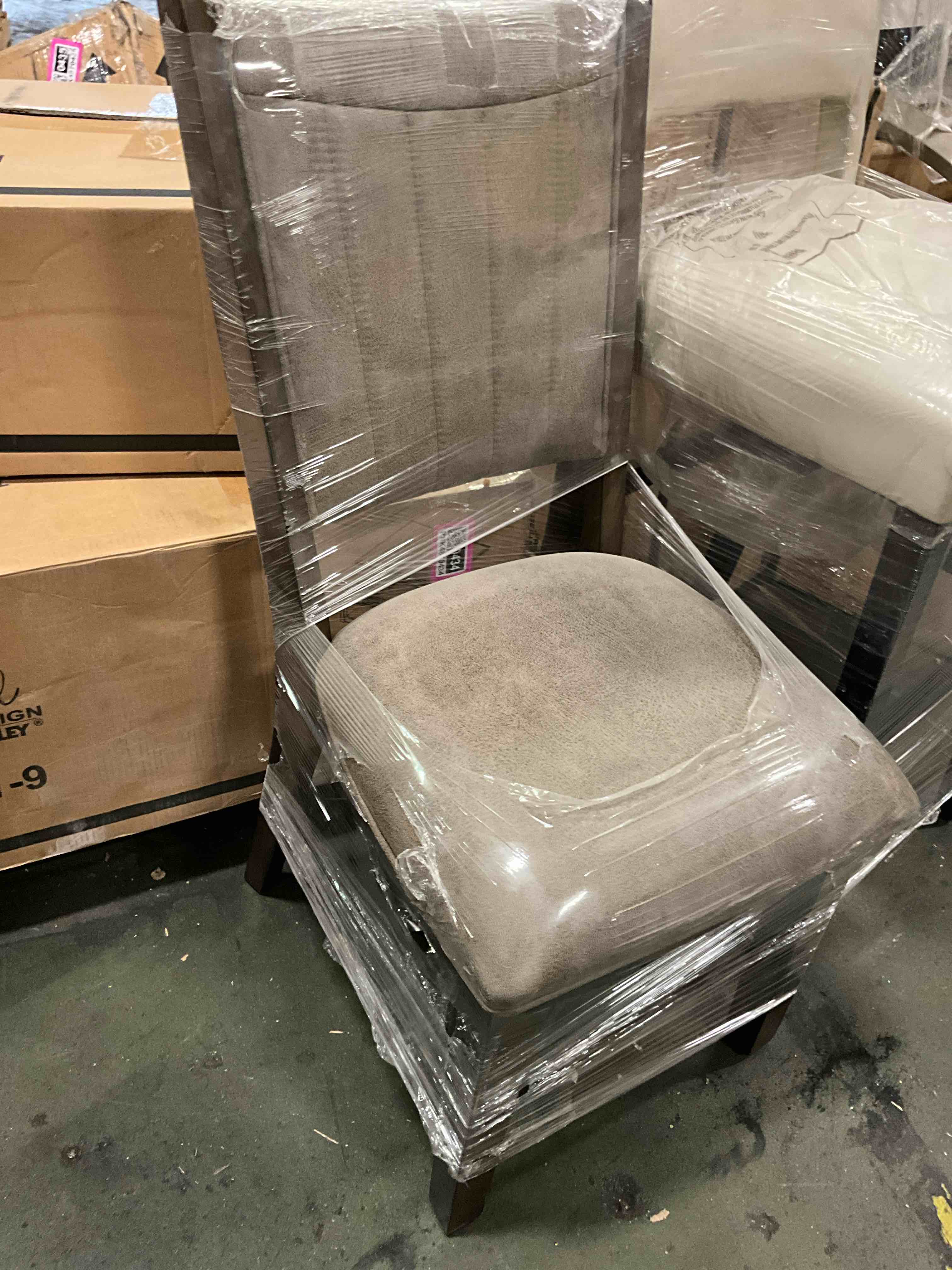 https://s3.amazonaws.com/lotting-images-prod/bidfta/PNK4870430_1777472747711.jpeg