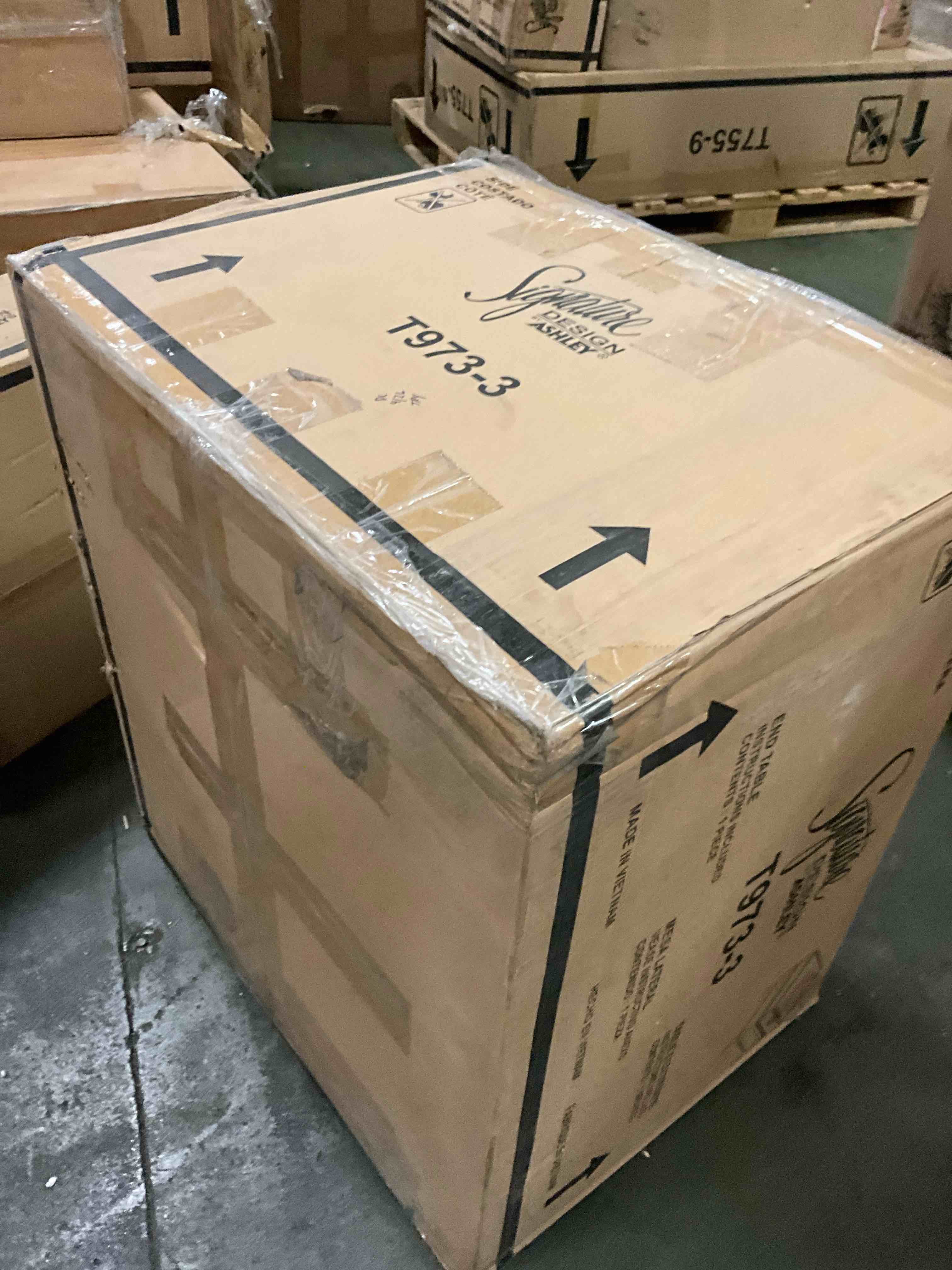 https://s3.amazonaws.com/lotting-images-prod/bidfta/PNK4870439_1777471055280.jpeg