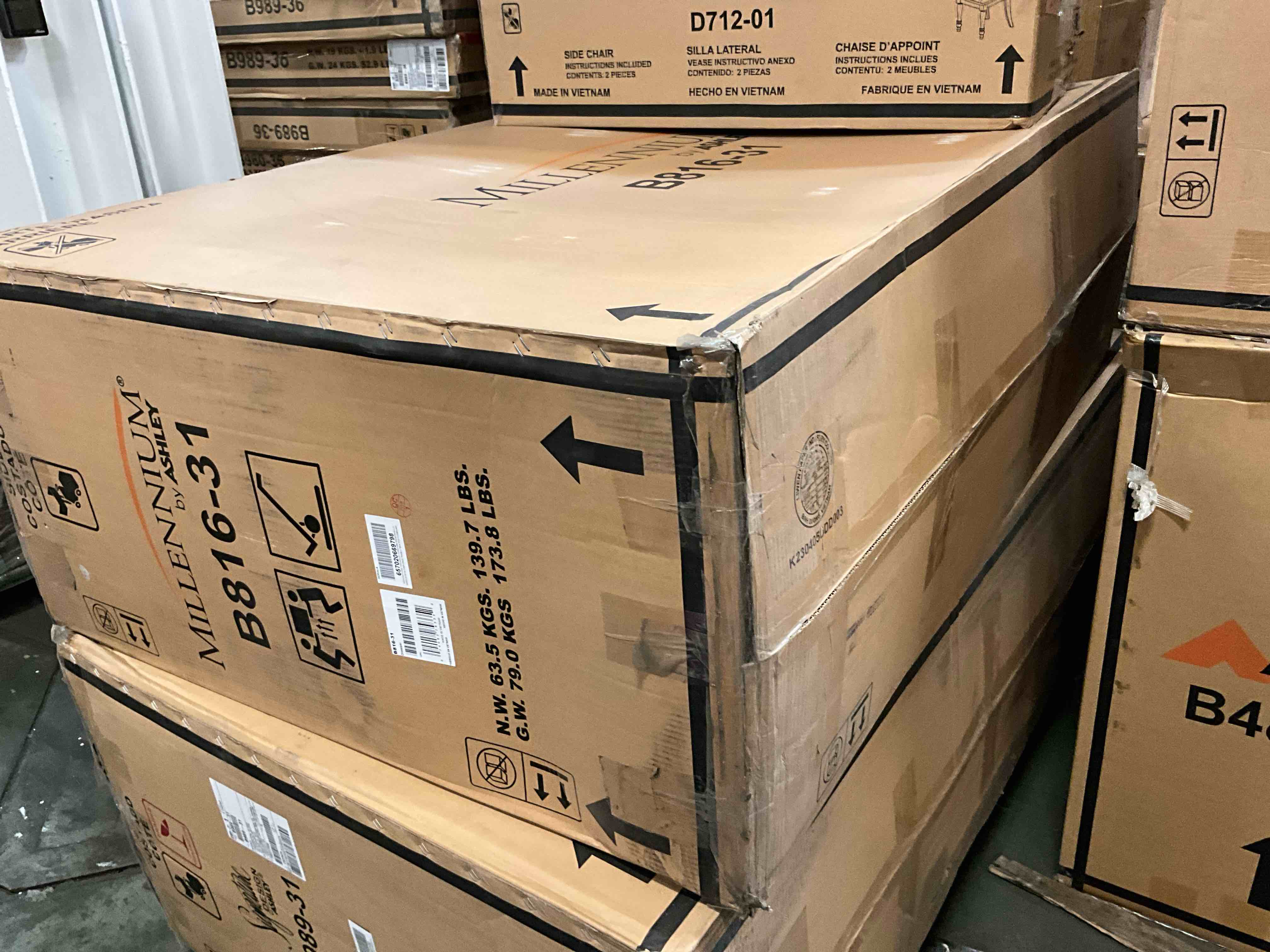 Condition photo showing New/Like New for harrastone 8 drawer dresser with cabinet