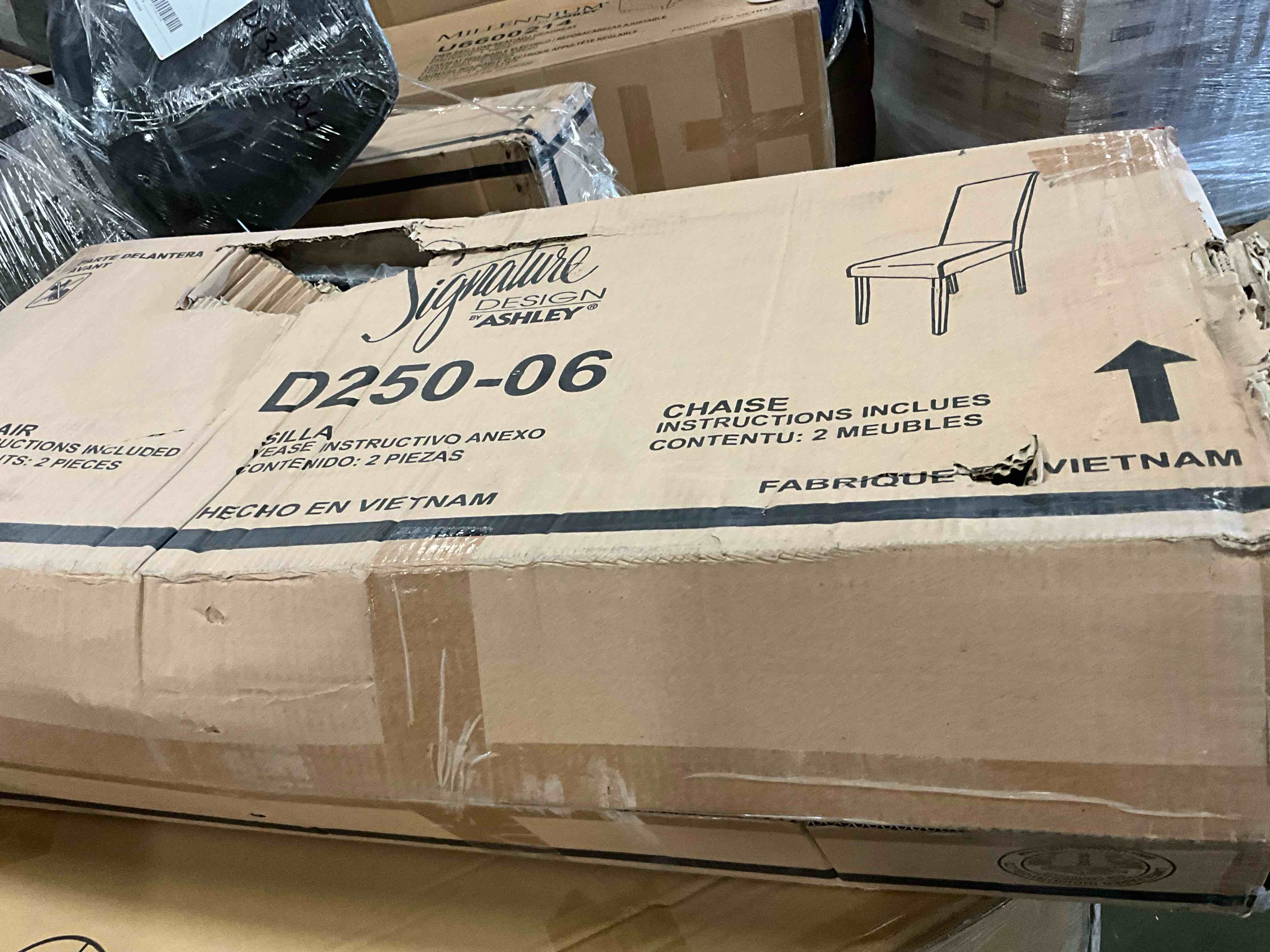https://s3.amazonaws.com/lotting-images-prod/bidfta/PNK4870603_1777403561506.jpeg
