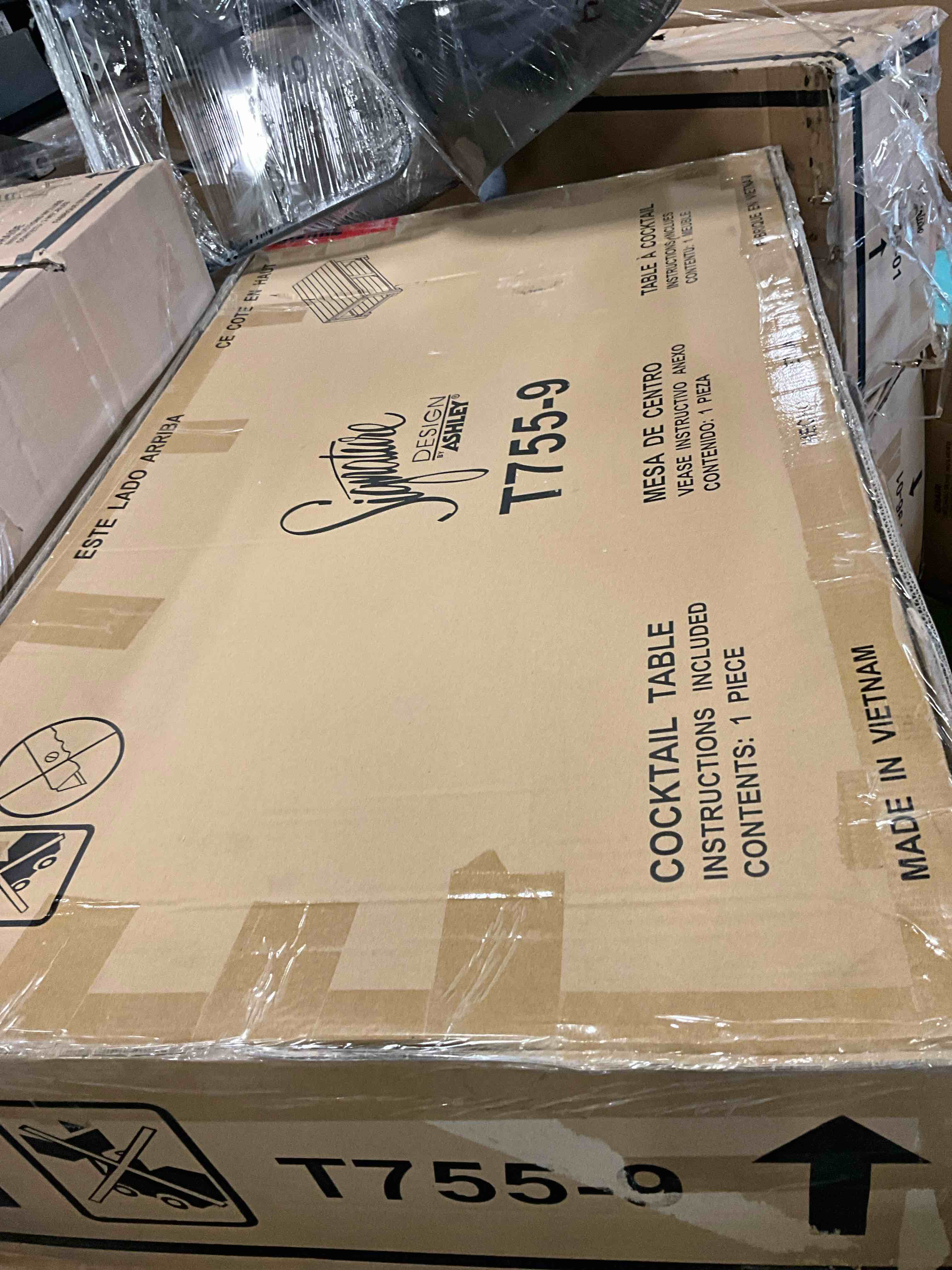 https://s3.amazonaws.com/lotting-images-prod/bidfta/PNK4870604_1777403647924.jpeg