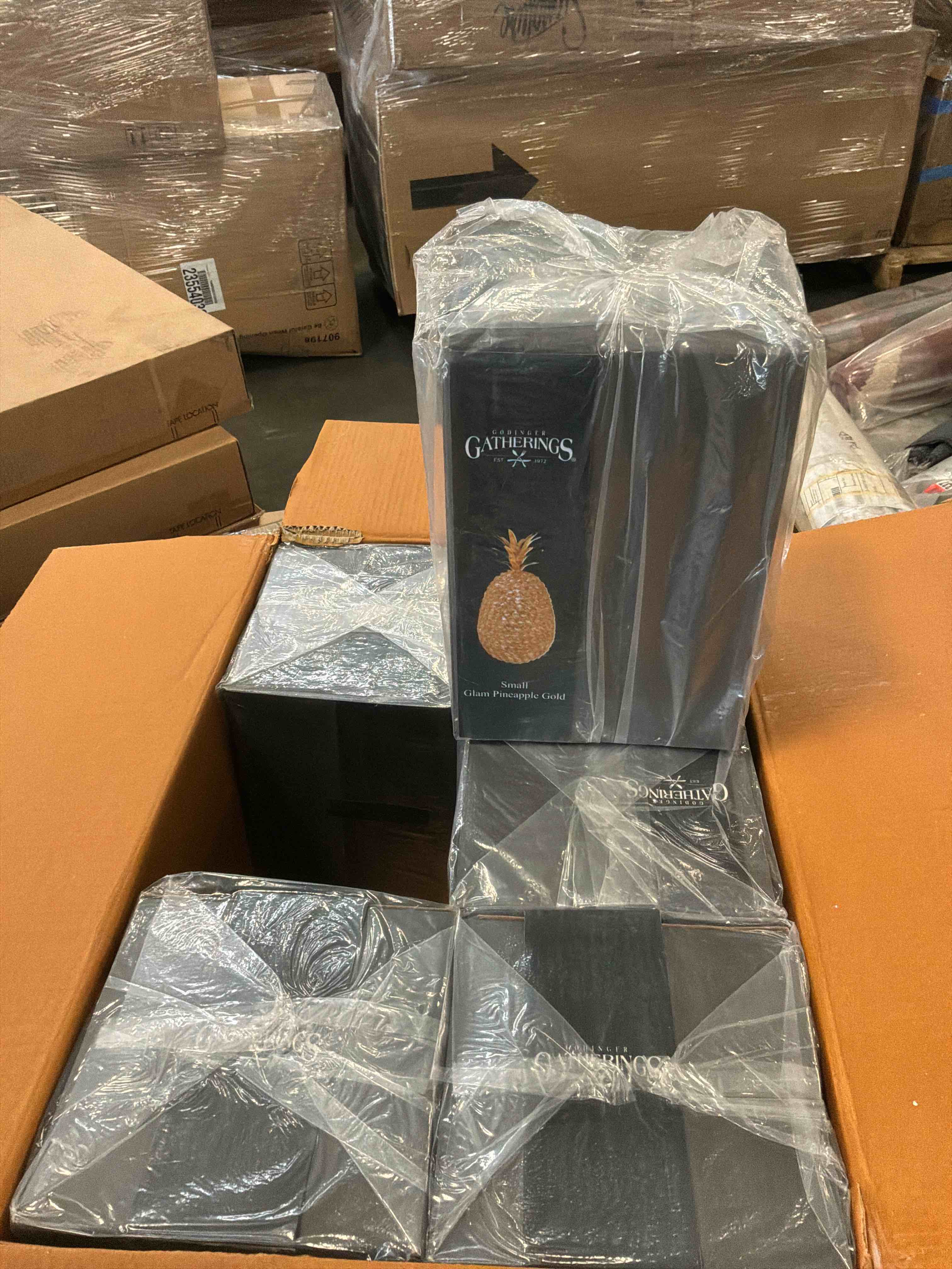 https://s3.amazonaws.com/lotting-images-prod/bidfta/PNK4870673_1777556741046.jpeg