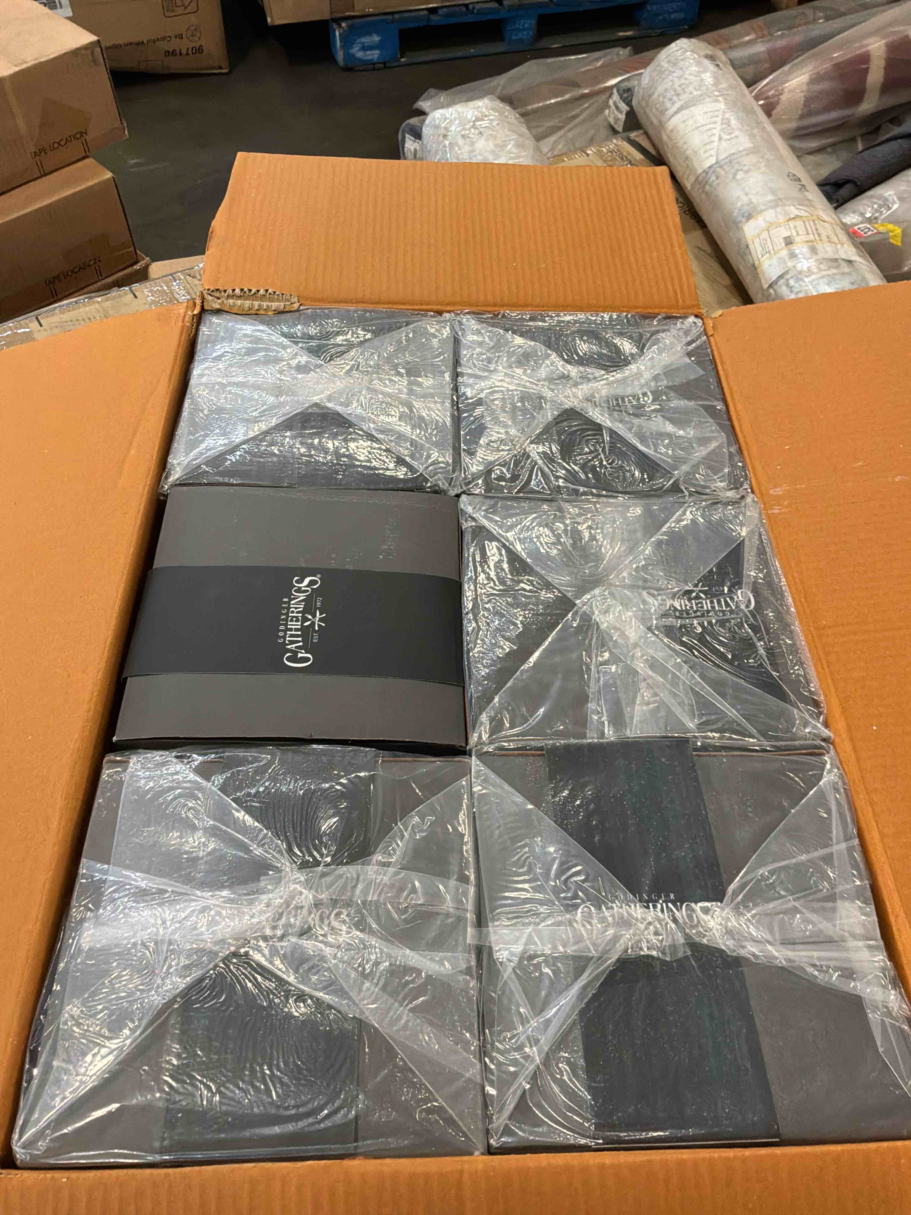 https://s3.amazonaws.com/lotting-images-prod/bidfta/PNK4870673_1777556807432.jpeg