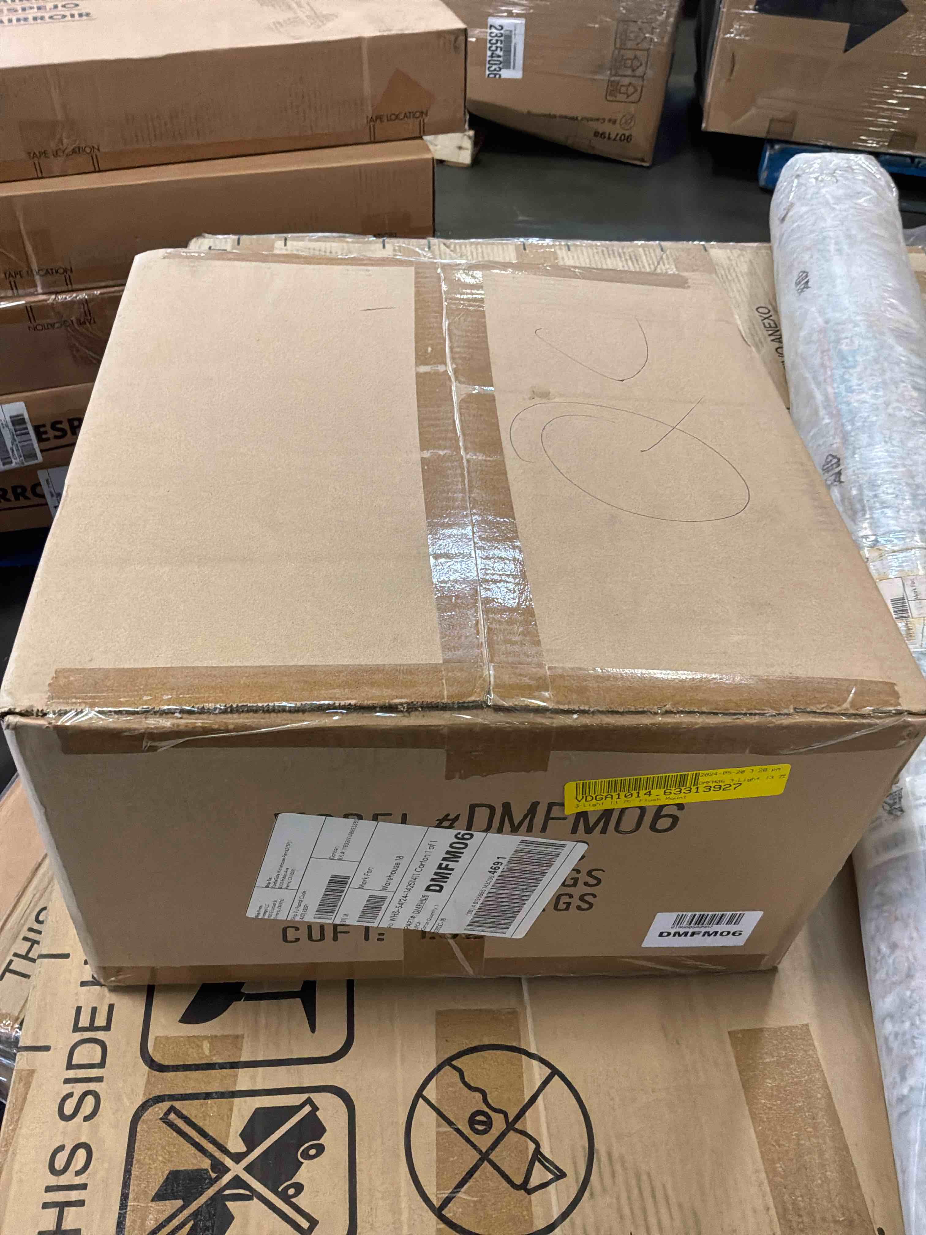 https://s3.amazonaws.com/lotting-images-prod/bidfta/PNK4870680_1777557748668.jpeg
