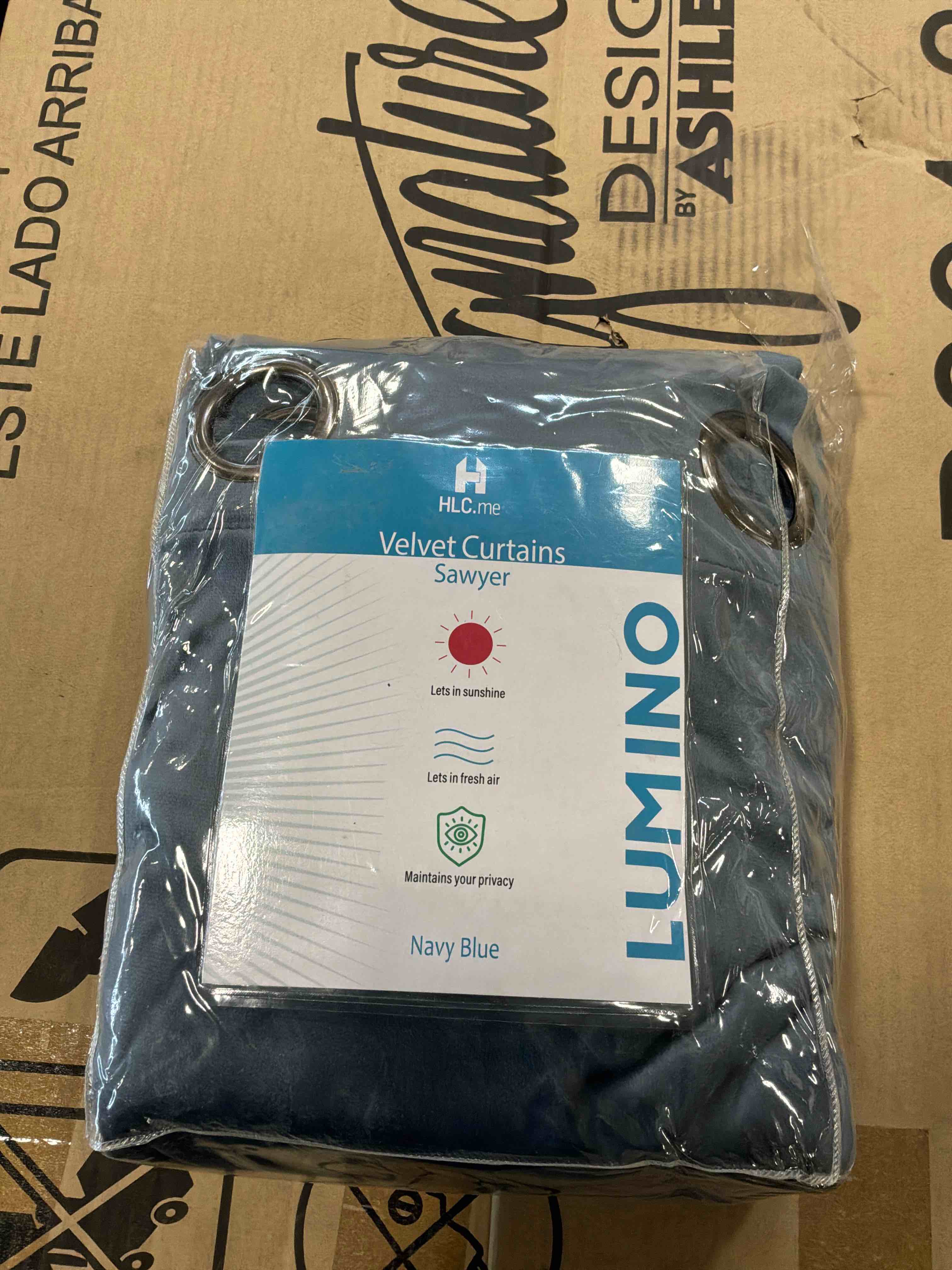 https://s3.amazonaws.com/lotting-images-prod/bidfta/PNK4870686_1777558826782.jpeg