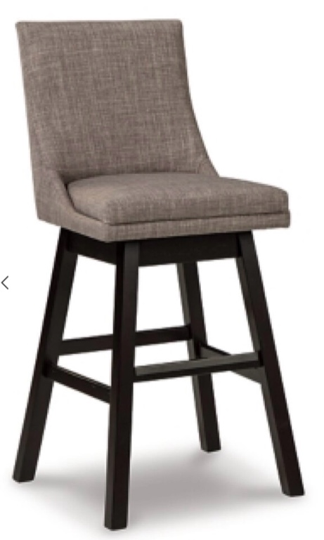 Tallenger Bar Height Bar Stool