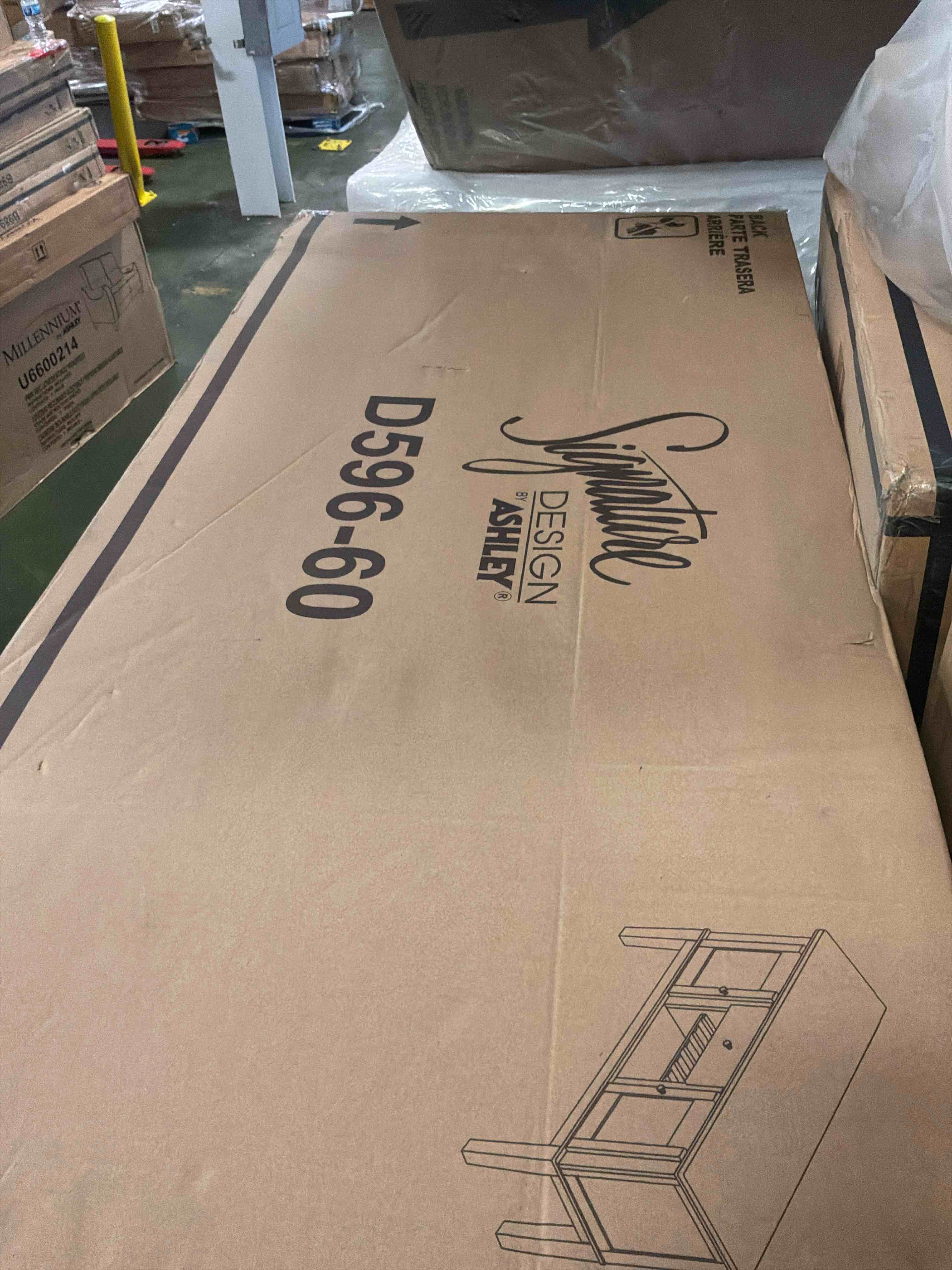 https://s3.amazonaws.com/lotting-images-prod/bidfta/PNK4870780_1778015857708.jpeg