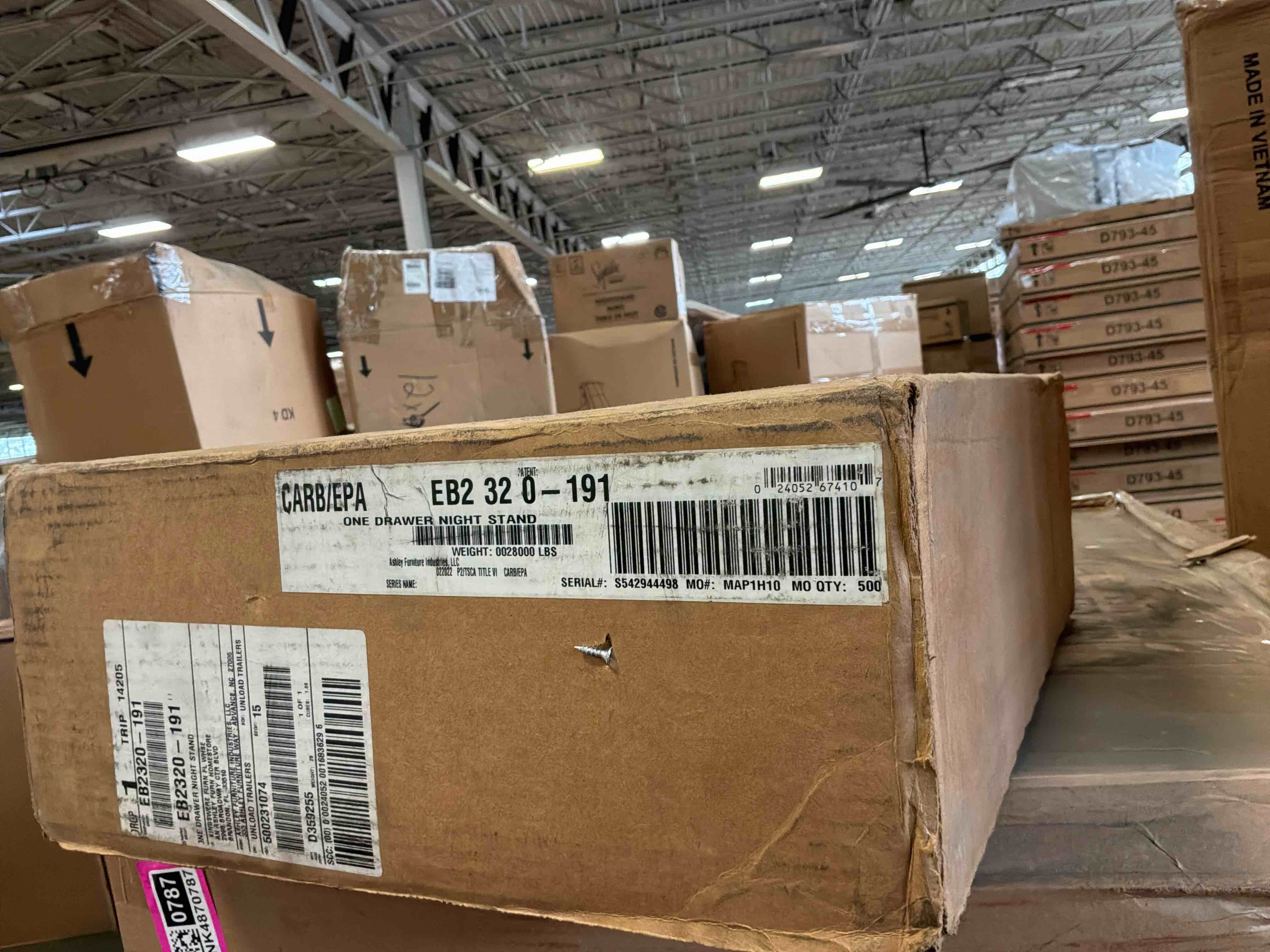 https://s3.amazonaws.com/lotting-images-prod/bidfta/PNK4870788_1778074980637.jpeg