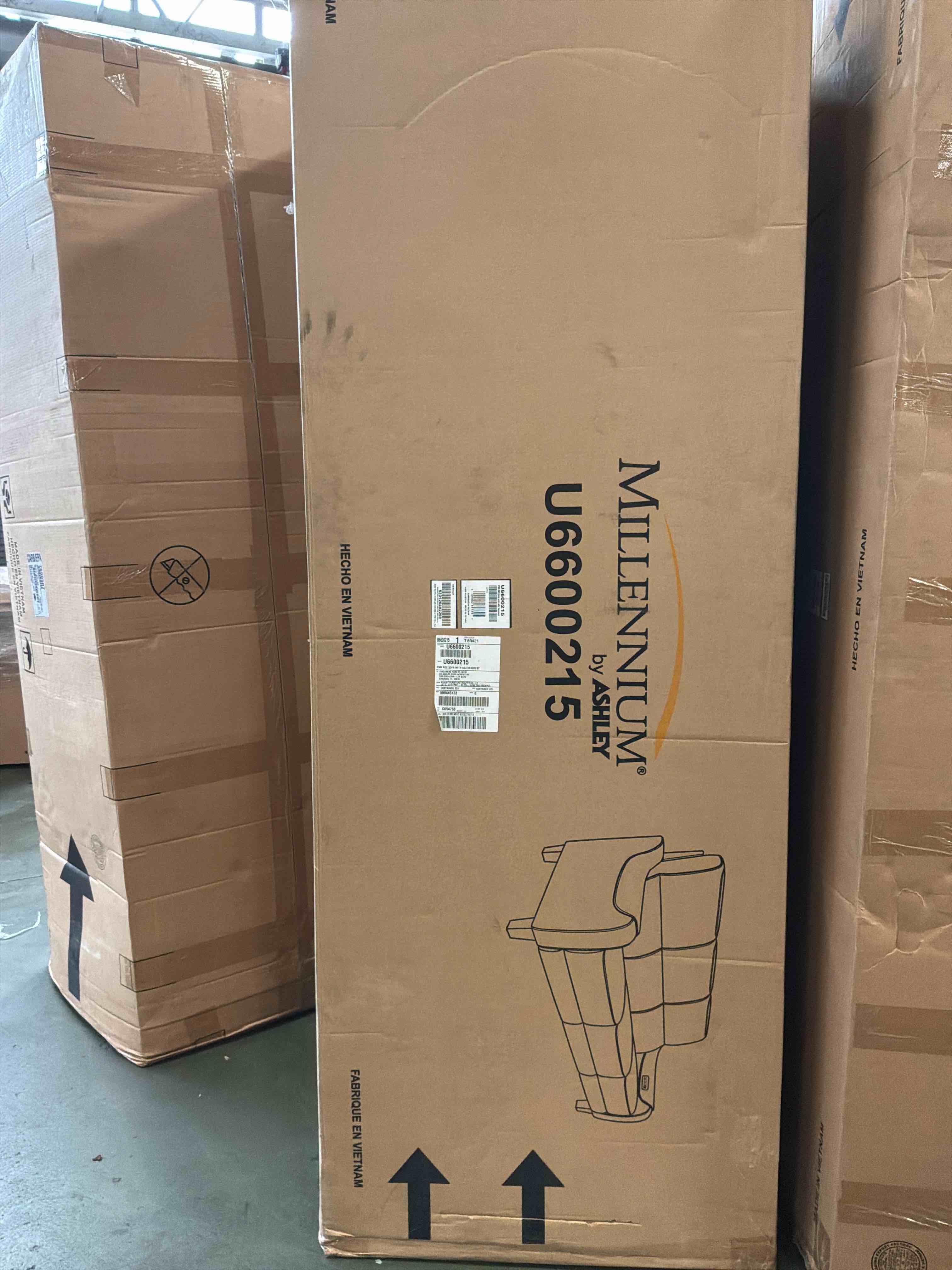 https://s3.amazonaws.com/lotting-images-prod/bidfta/PNK4870790_1778075464449.jpeg