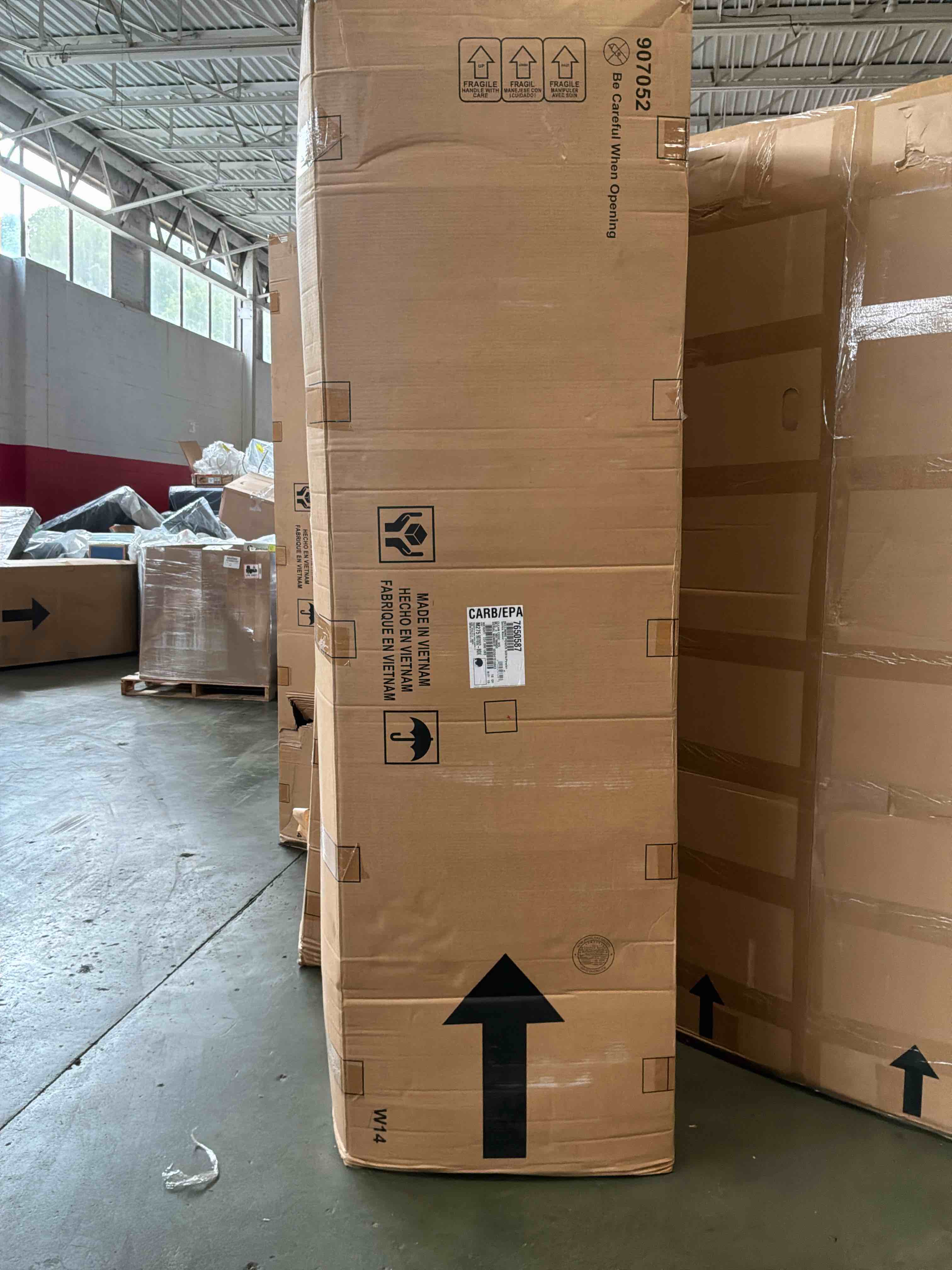 https://s3.amazonaws.com/lotting-images-prod/bidfta/PNK4870791_1778075694459.jpeg