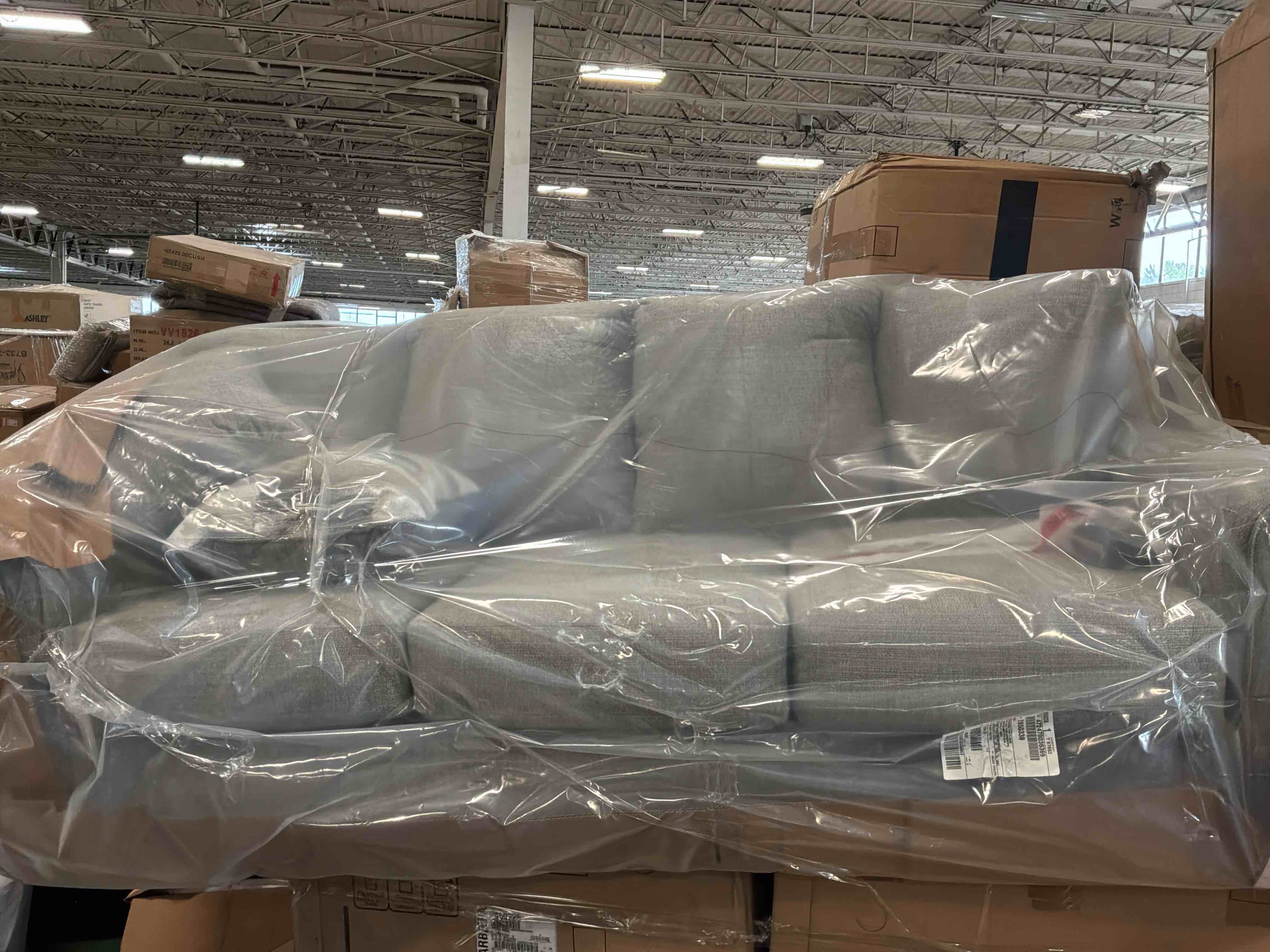https://s3.amazonaws.com/lotting-images-prod/bidfta/PNK4870794_1778076803676.jpeg