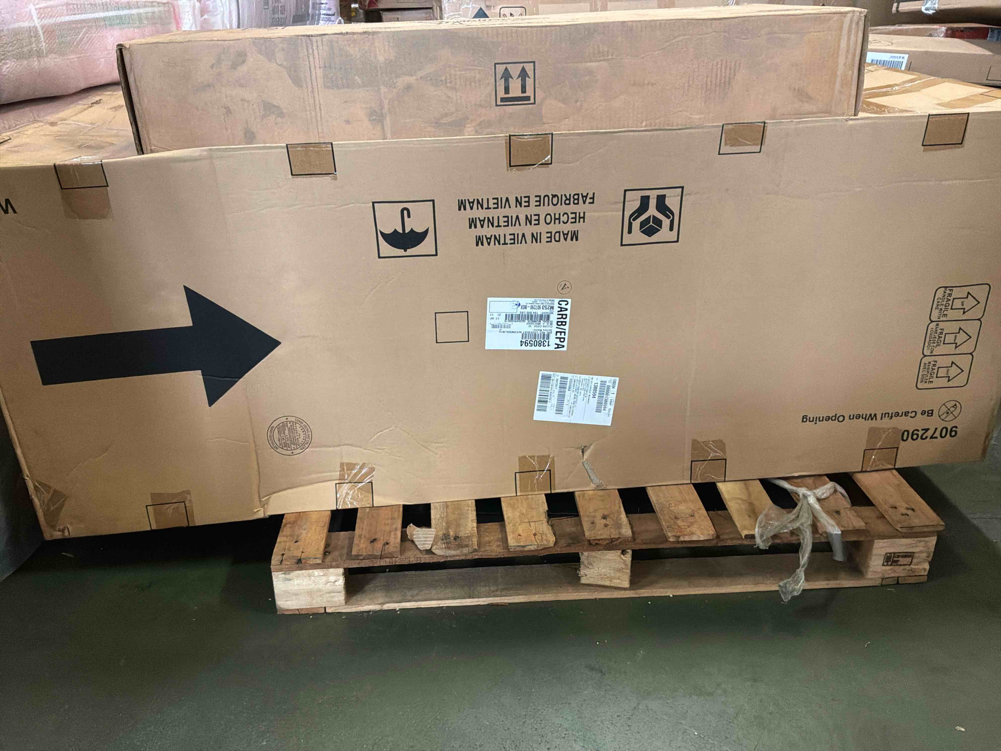 https://s3.amazonaws.com/lotting-images-prod/bidfta/PNK4870802_1778079791737.jpeg
