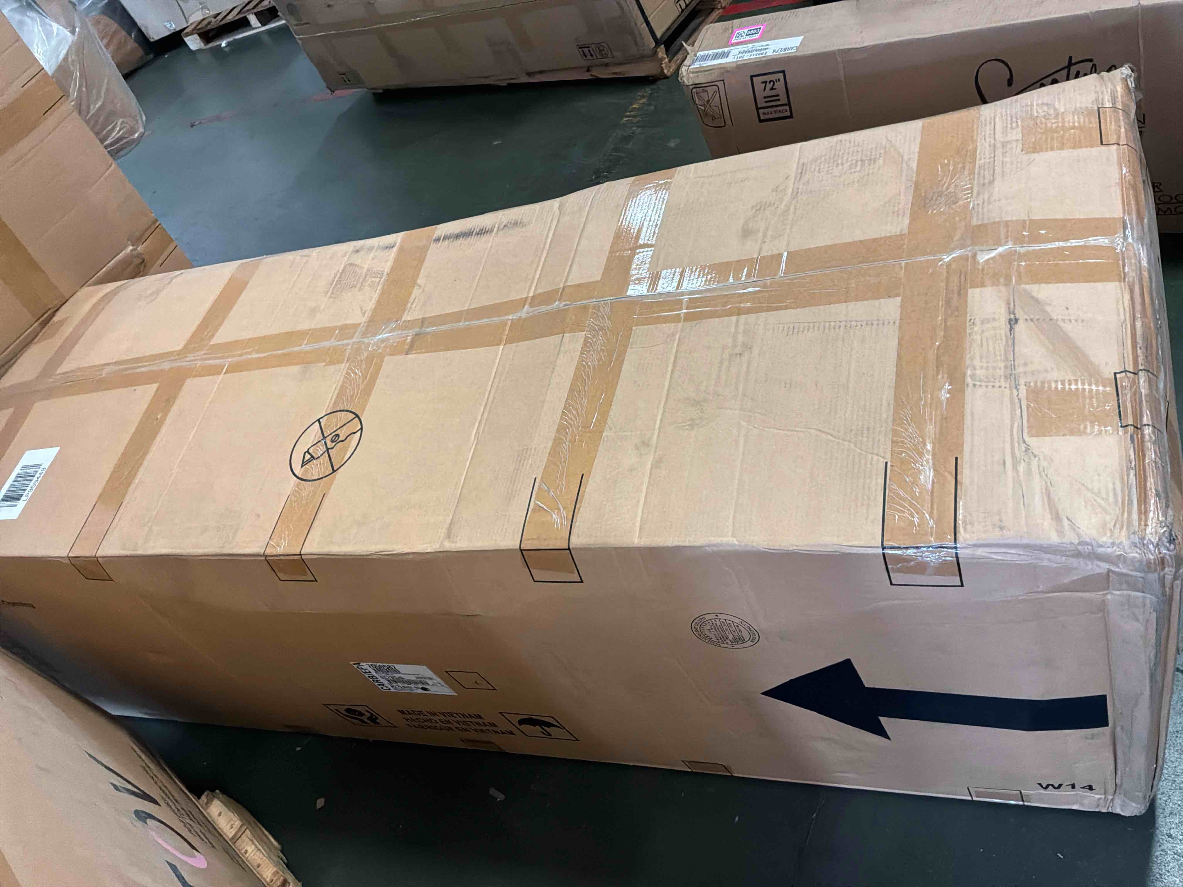 https://s3.amazonaws.com/lotting-images-prod/bidfta/PNK4870804_1778080989043.jpeg