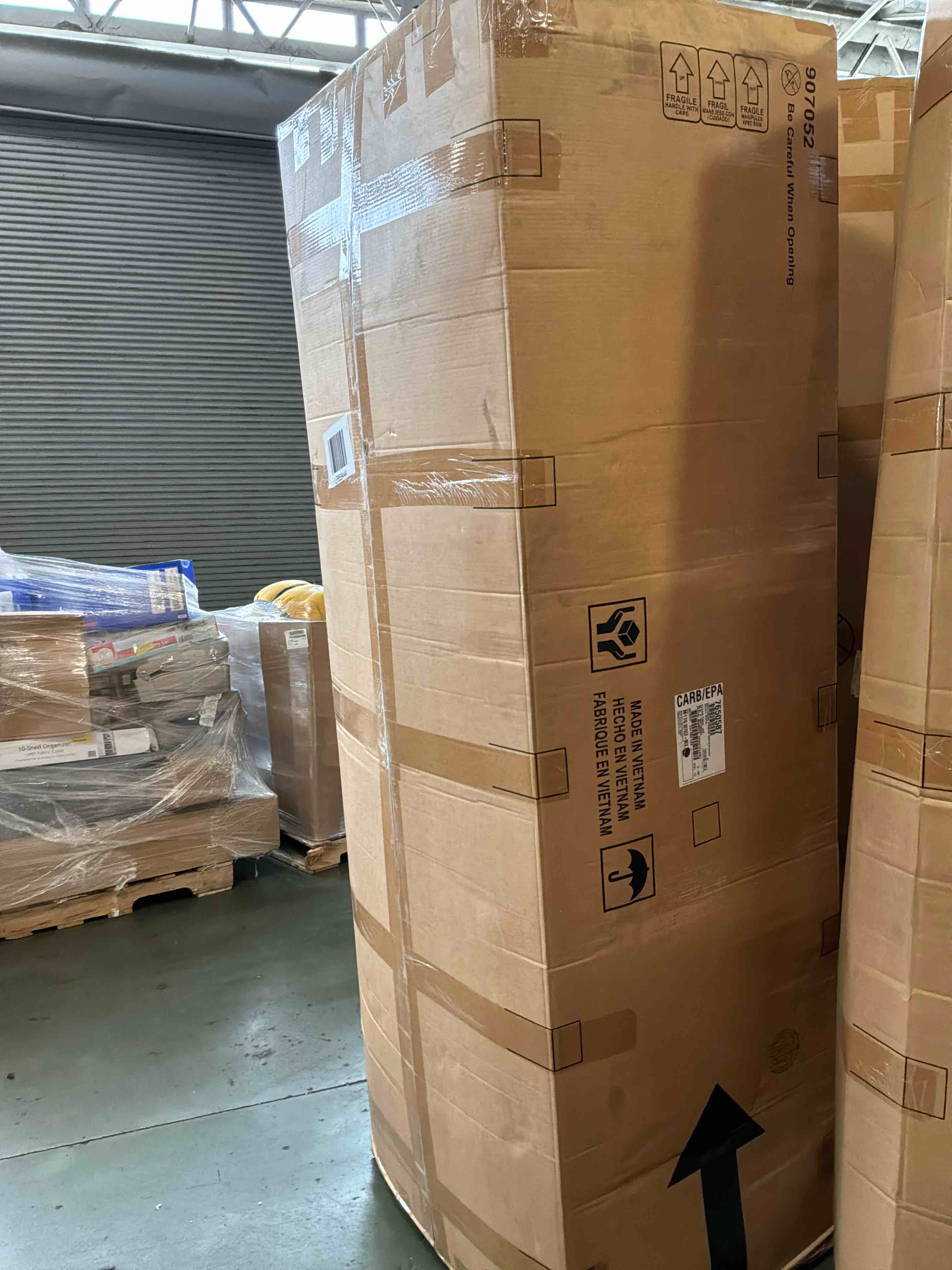 https://s3.amazonaws.com/lotting-images-prod/bidfta/PNK4870812_1778081279366.jpeg