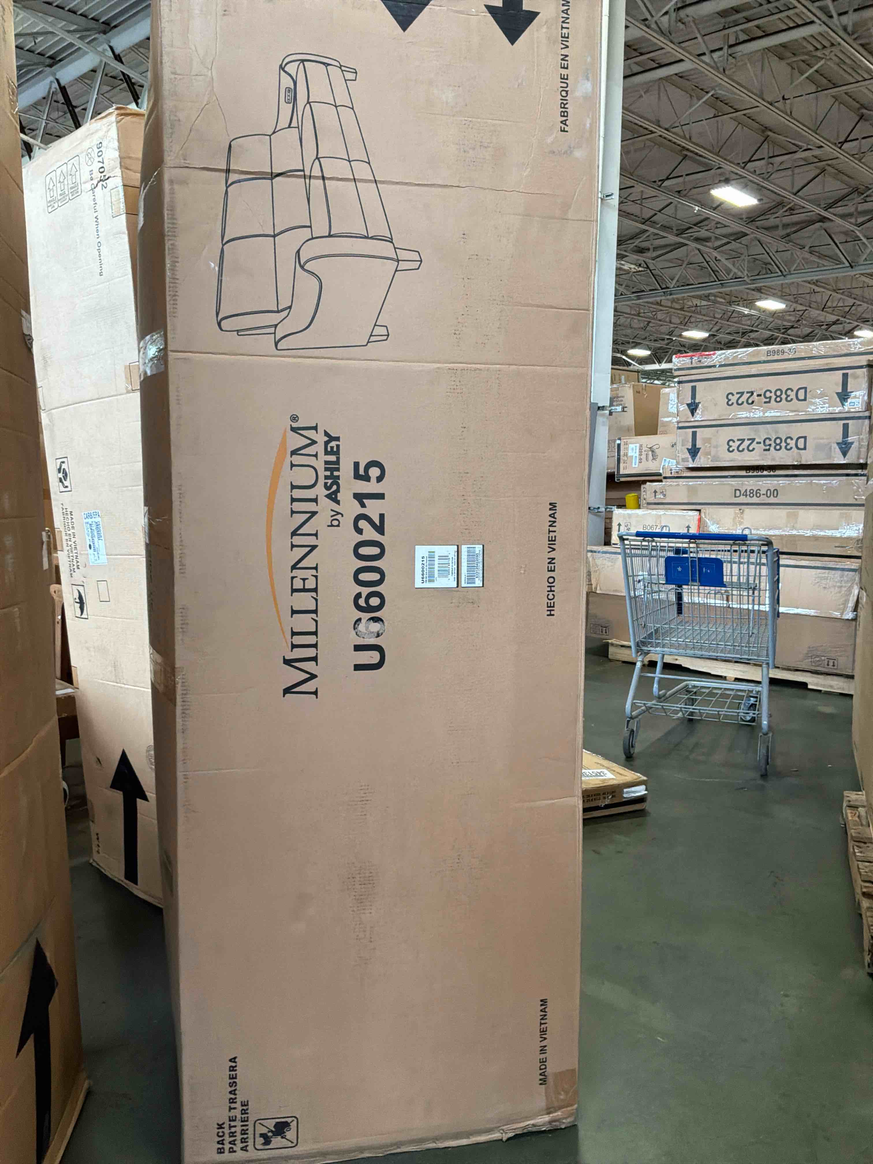 https://s3.amazonaws.com/lotting-images-prod/bidfta/PNK4870813_1778081150129.jpeg
