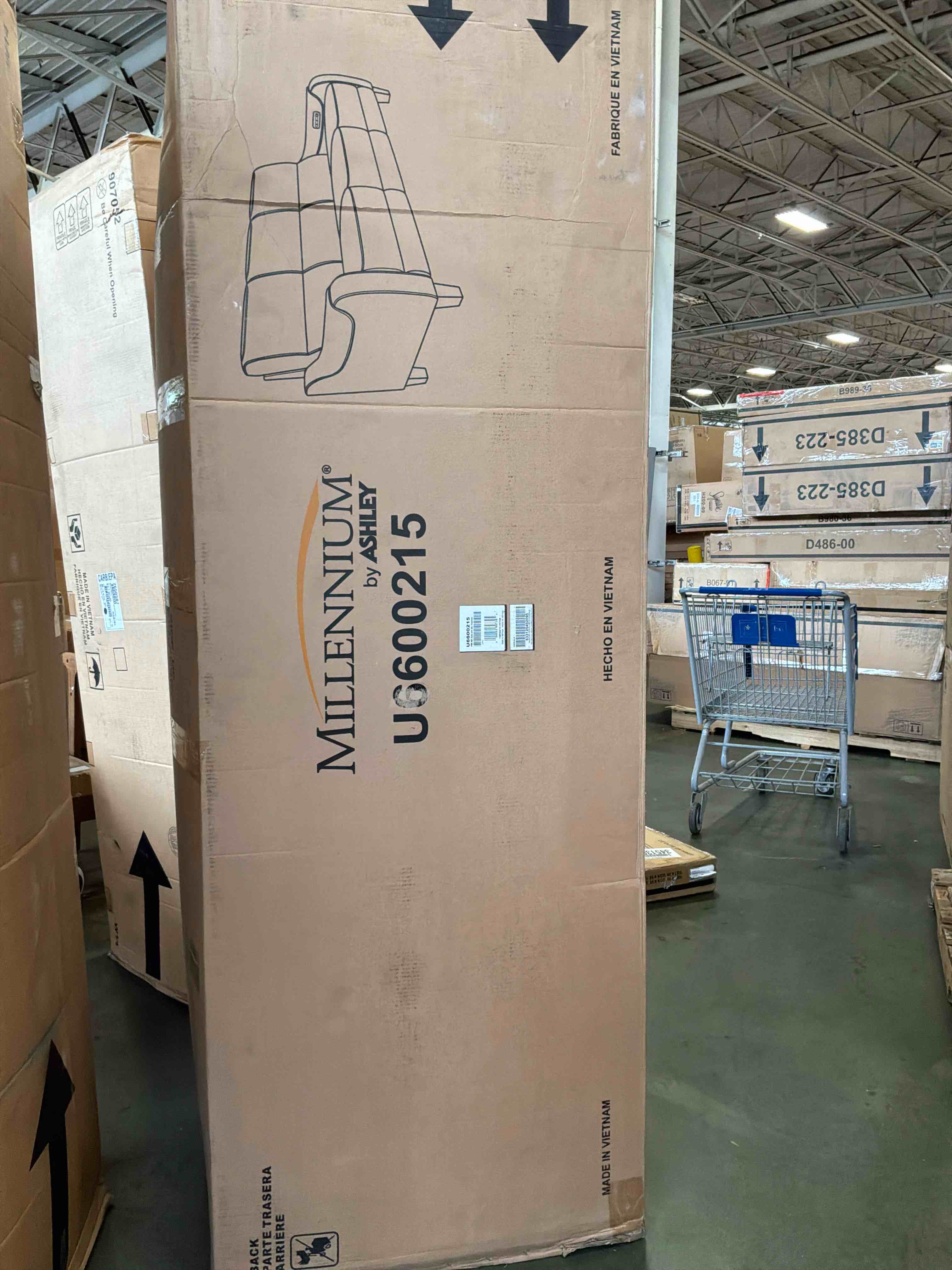 https://s3.amazonaws.com/lotting-images-prod/bidfta/PNK4870813_1778081150893.jpeg