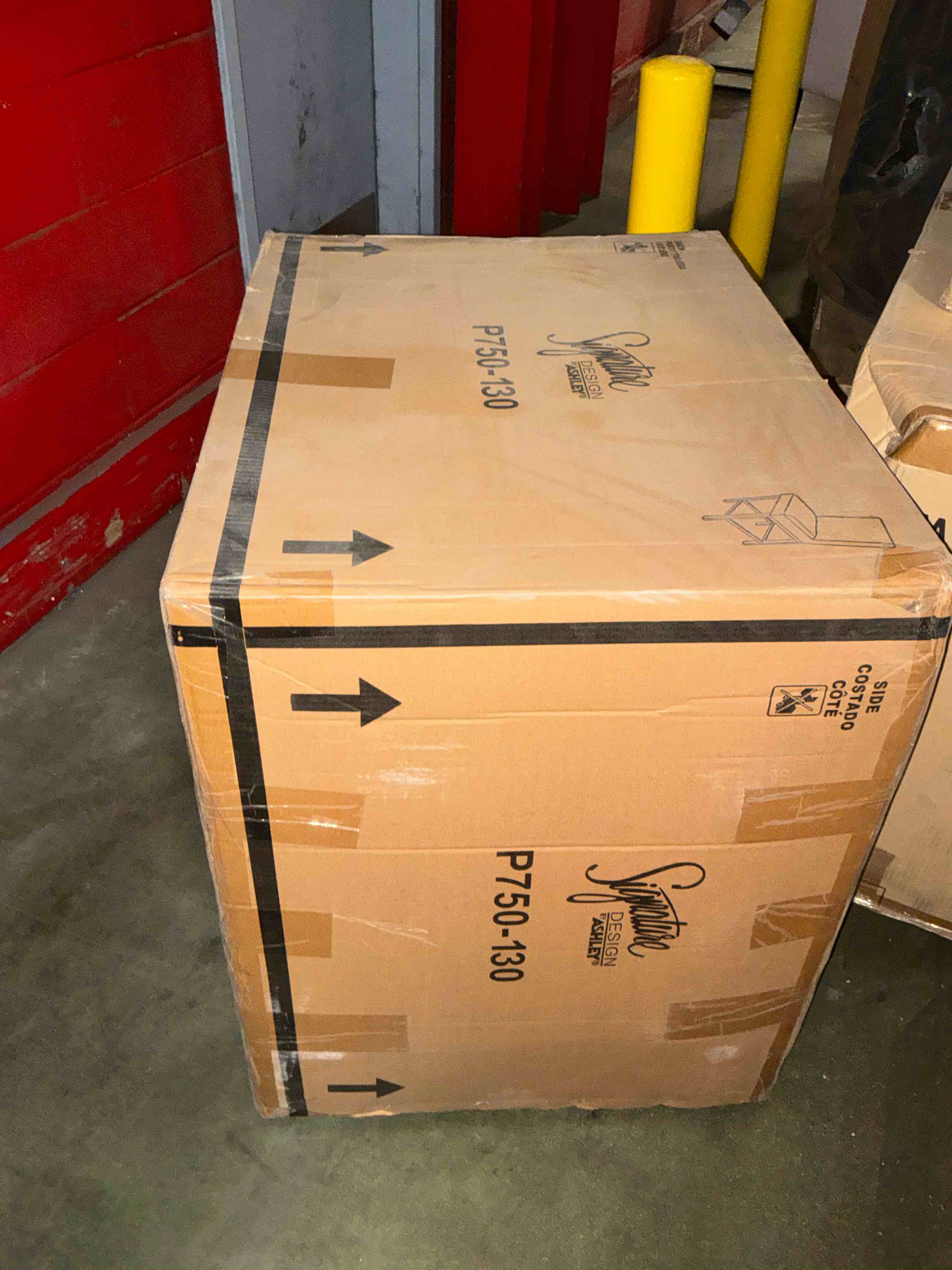 https://s3.amazonaws.com/lotting-images-prod/bidfta/PNK4870820_1778174156497.jpeg