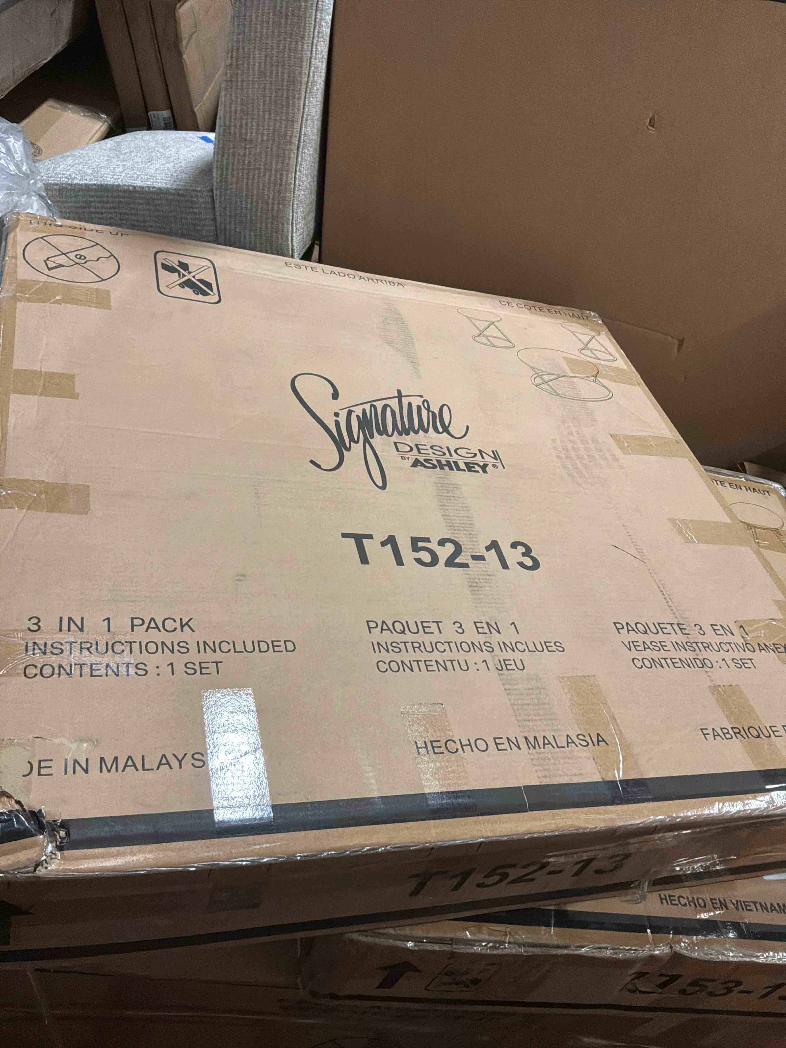 https://s3.amazonaws.com/lotting-images-prod/bidfta/PNK4870898_1778176672350.jpeg